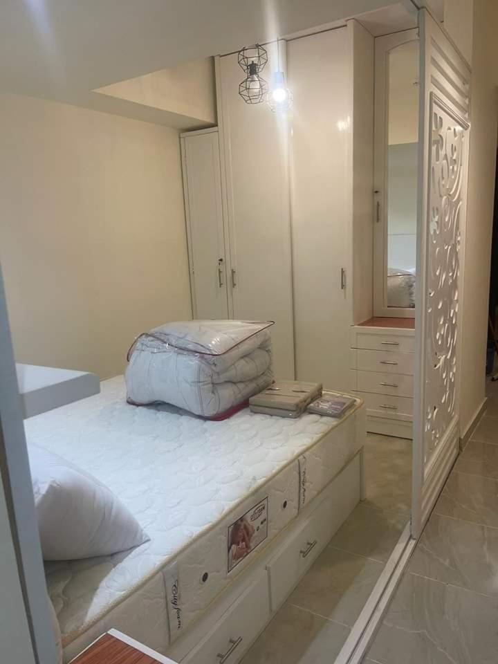 One bedroom apartment at marina city portghalib
