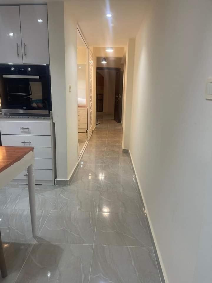 One bedroom apartment at marina city portghalib