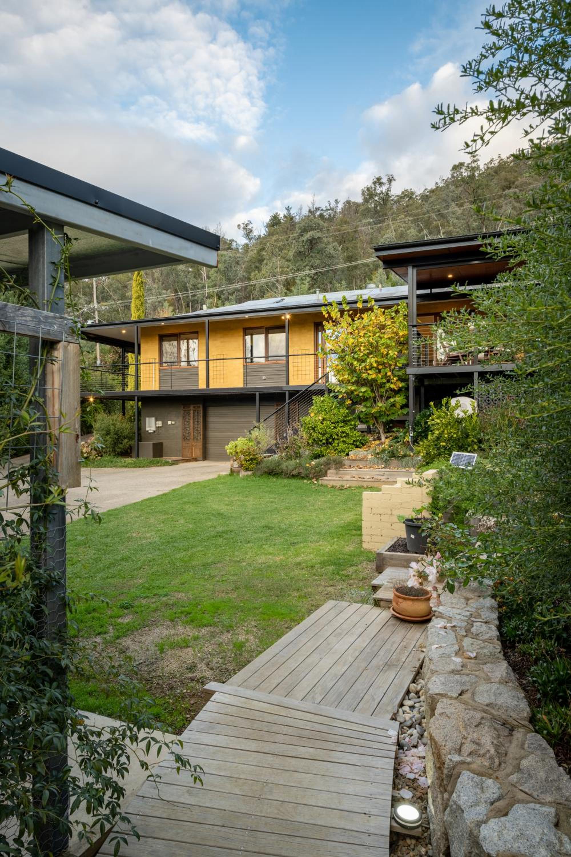 25 Walkers Lane