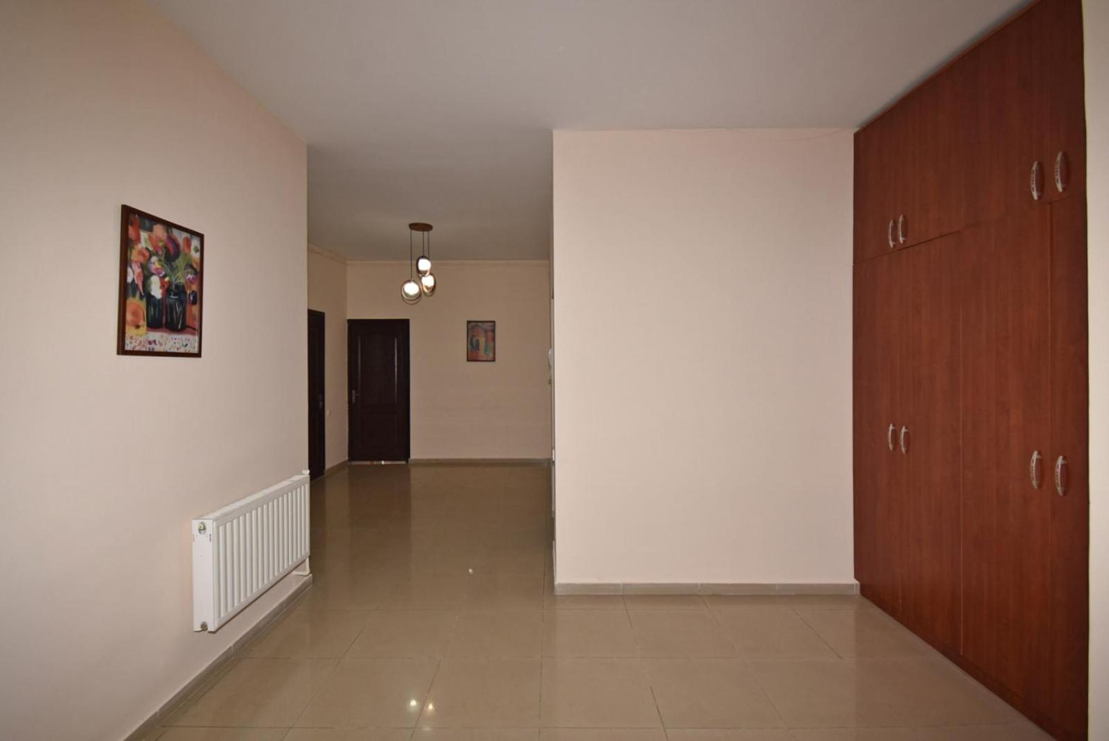 7/1 Nalbandyan Street, Three Bedrooms Apartment