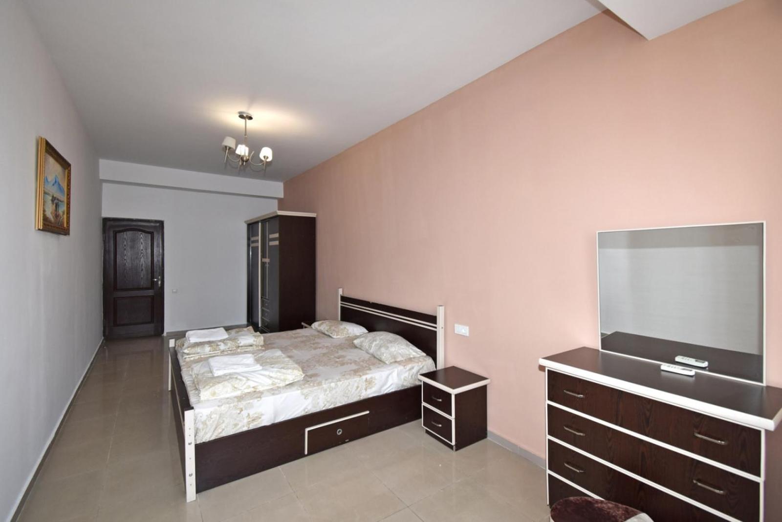 7/1 Nalbandyan Street, Three Bedrooms Apartment