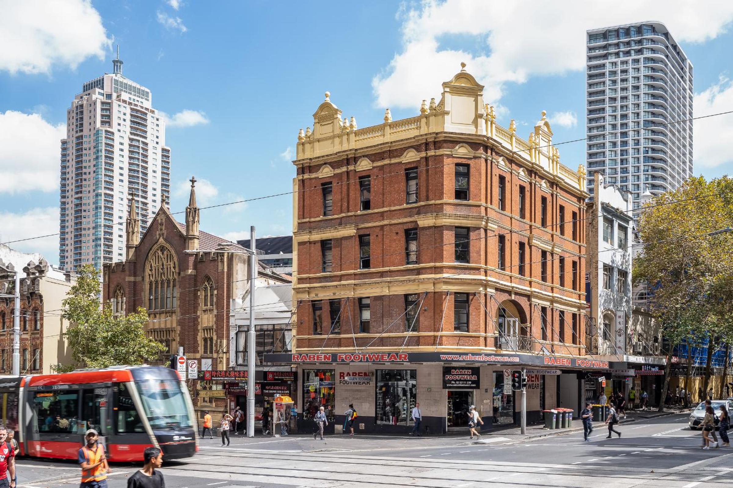 Hotel Tequila Sunrise Hostel Sydney - Image 1