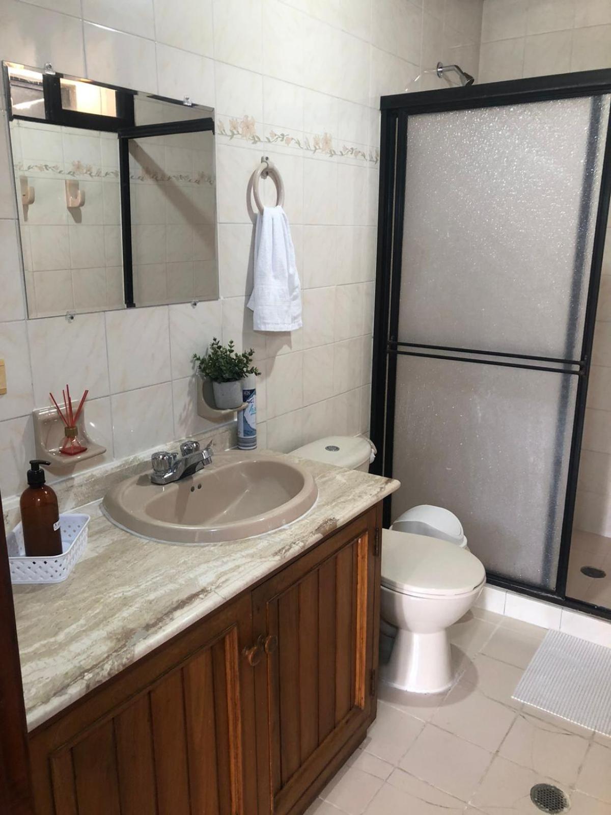 Habitación cerca al aeropuerto 3