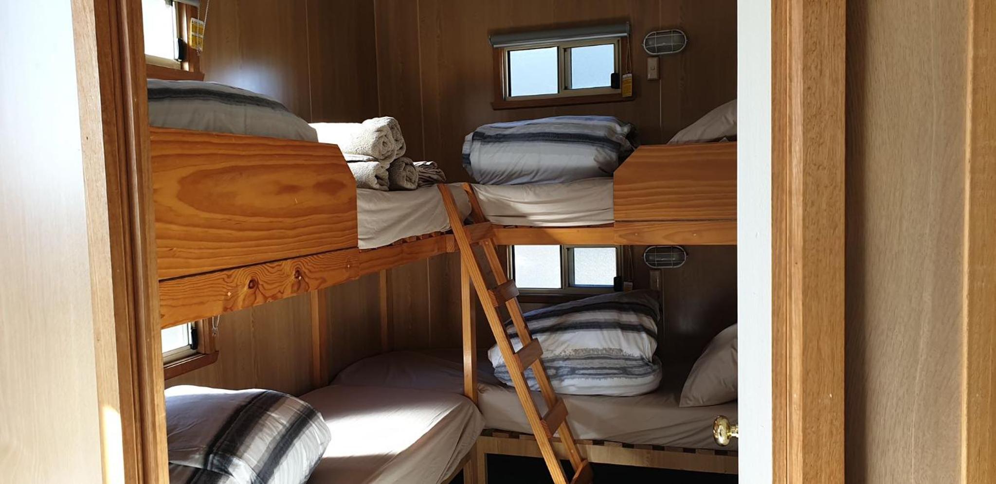 Mount Rumney Escapes - Platypus Cabin