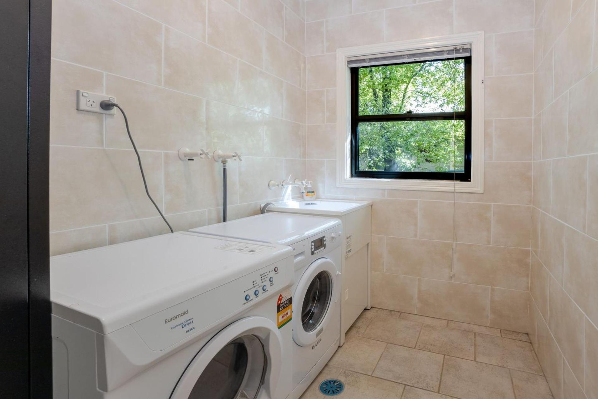 Katoomba Vacations - Scenic Cottage - Property Image 2