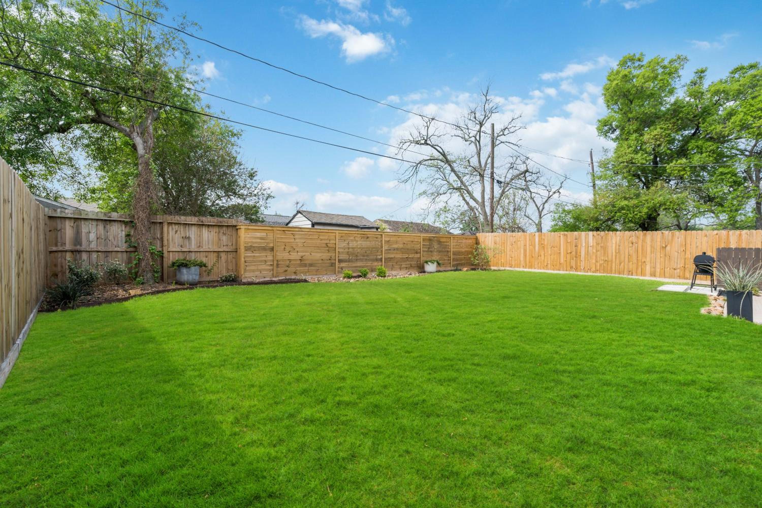 The Gated Modern Home Near NRG and Medical Center view 5