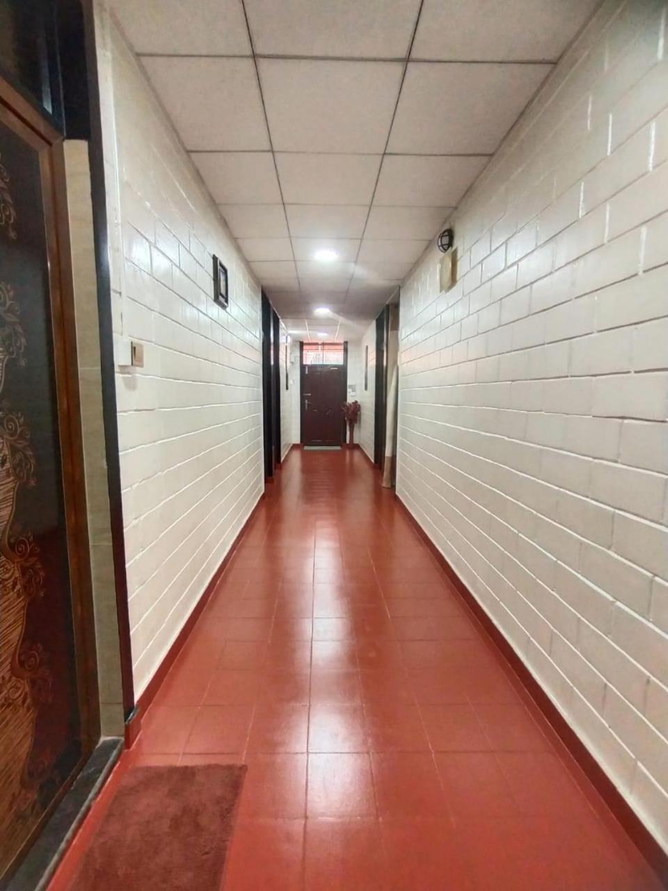 Photo 33