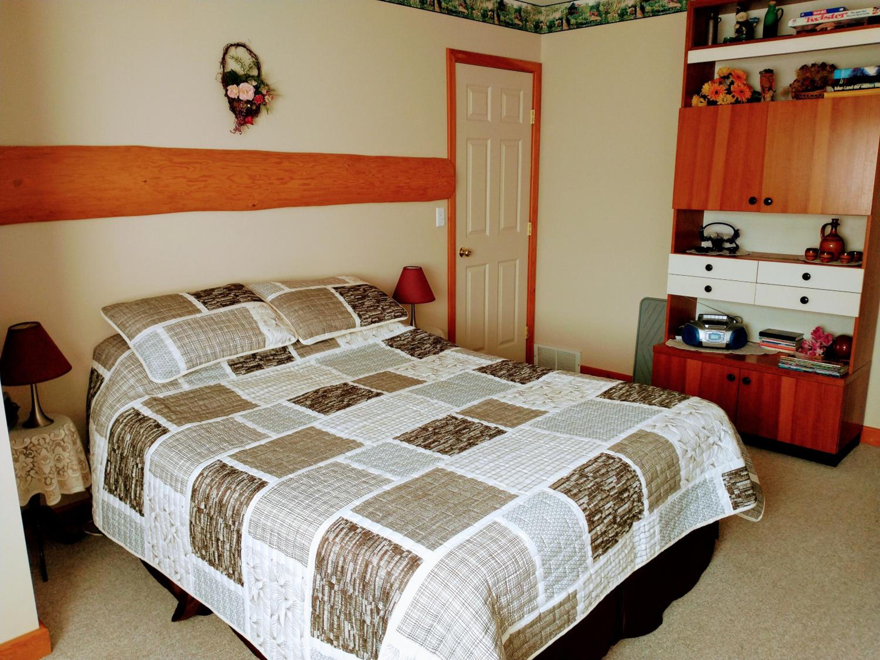 PineWood Guesthouse
