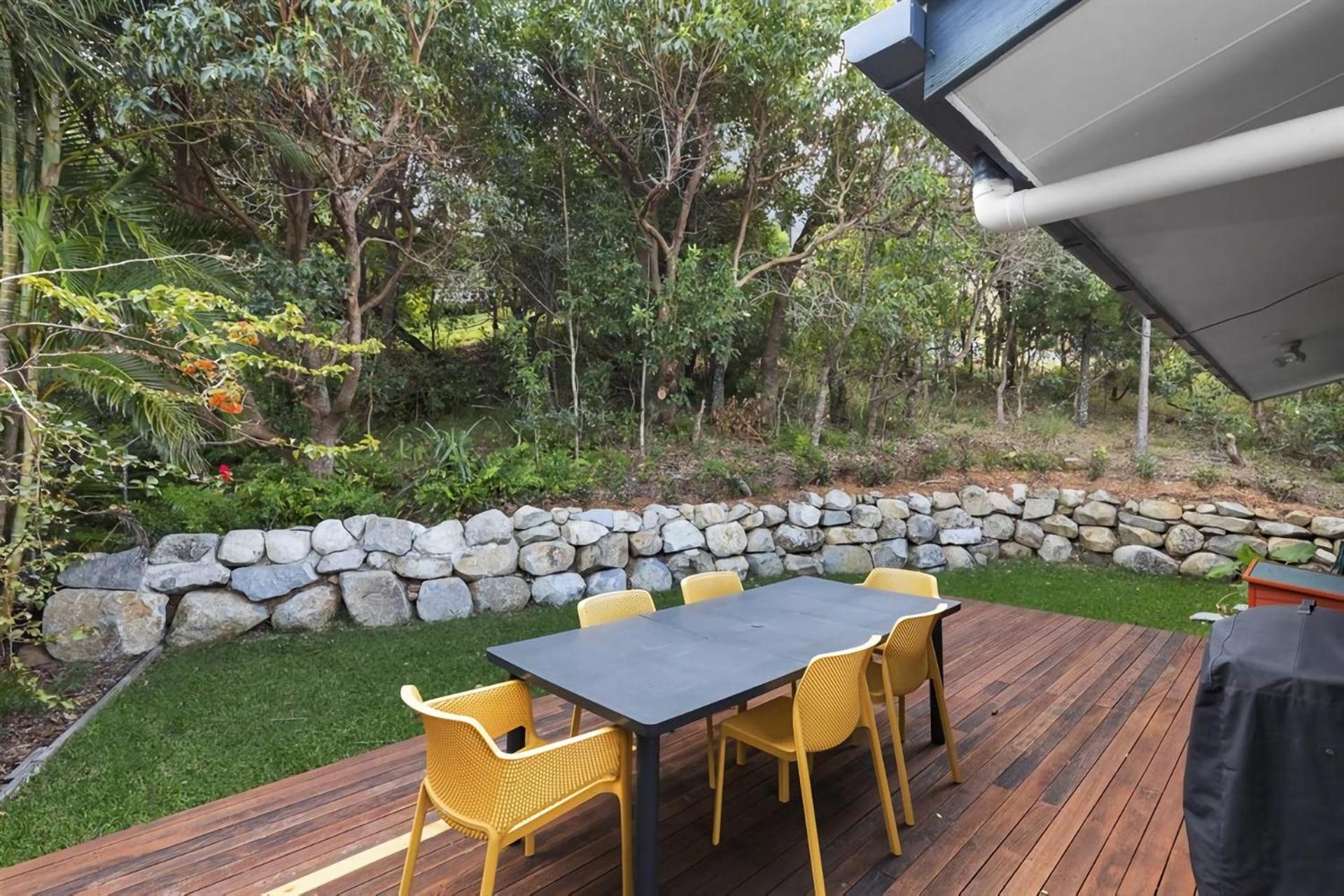 9 Mona Vista Court