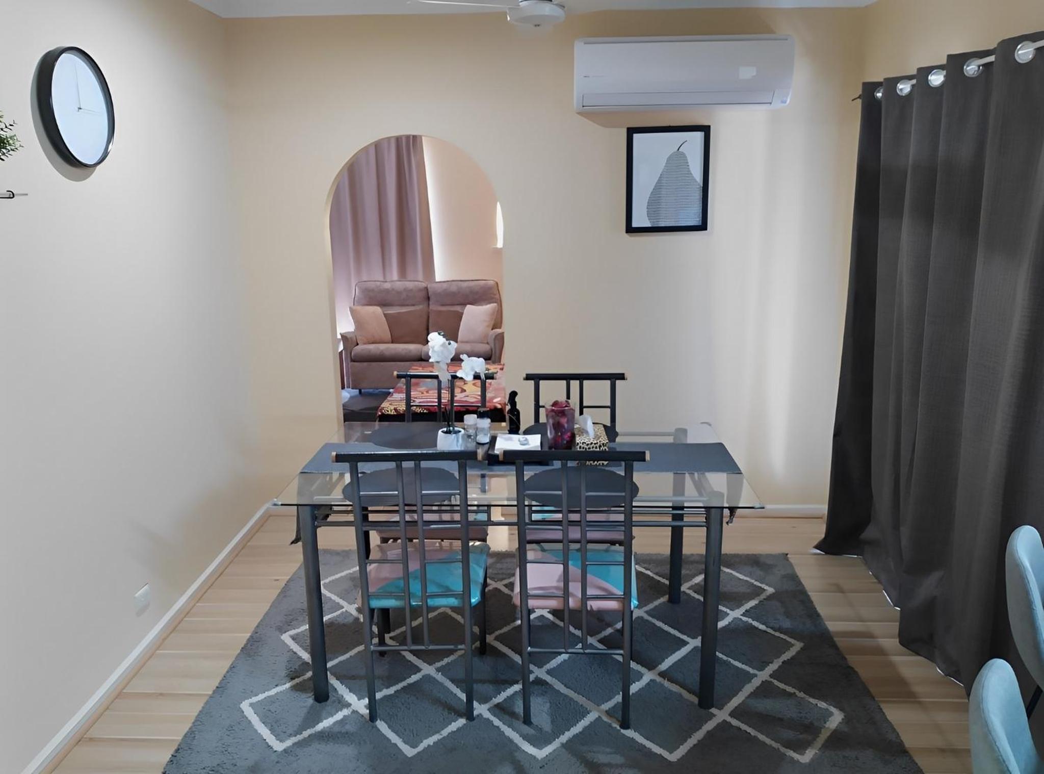 2BR house in West Lamington