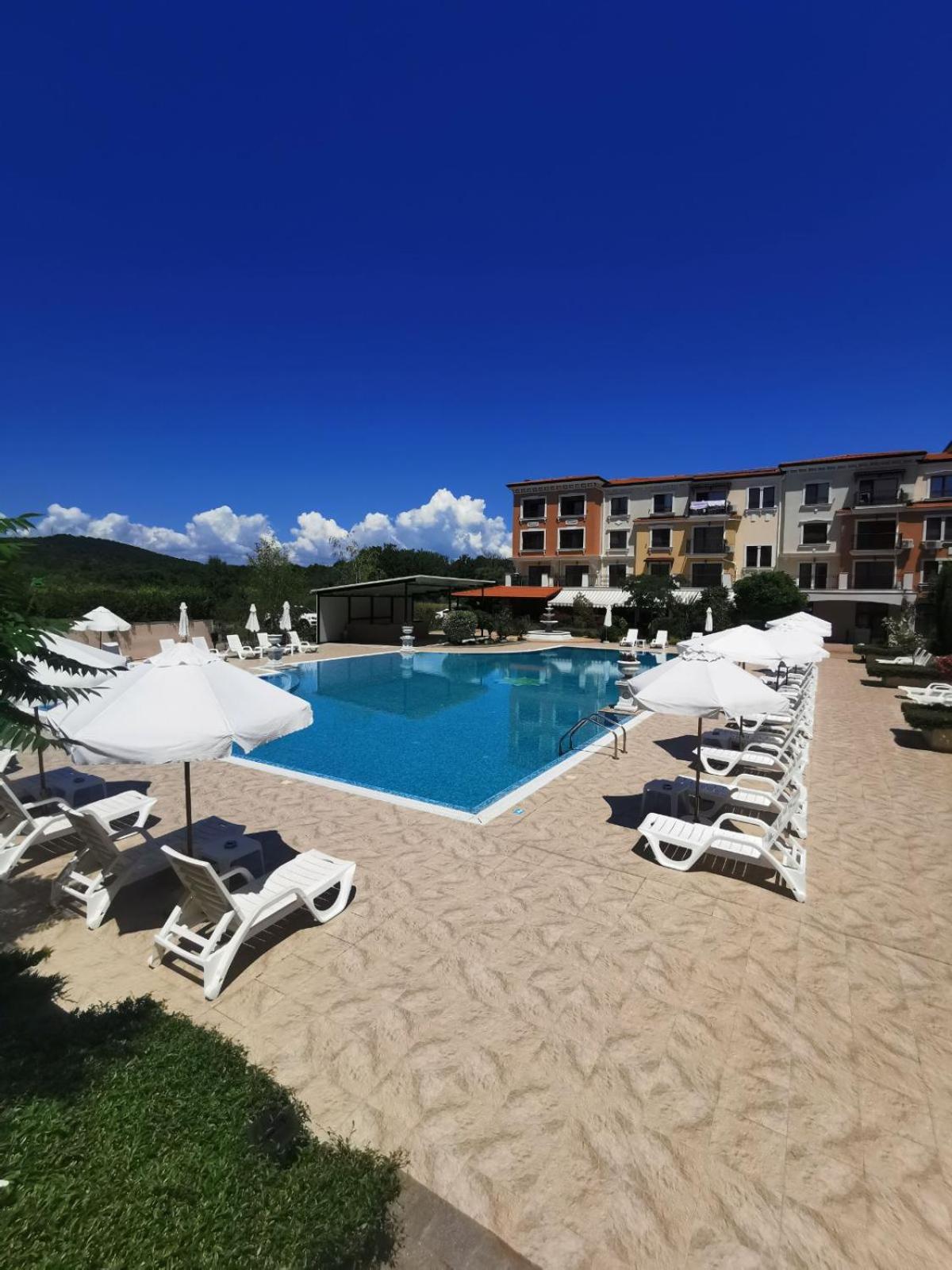 Lily Beach - Apartment 408A