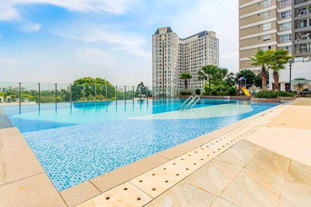 Apartment near Airport, 5 minutes to city center