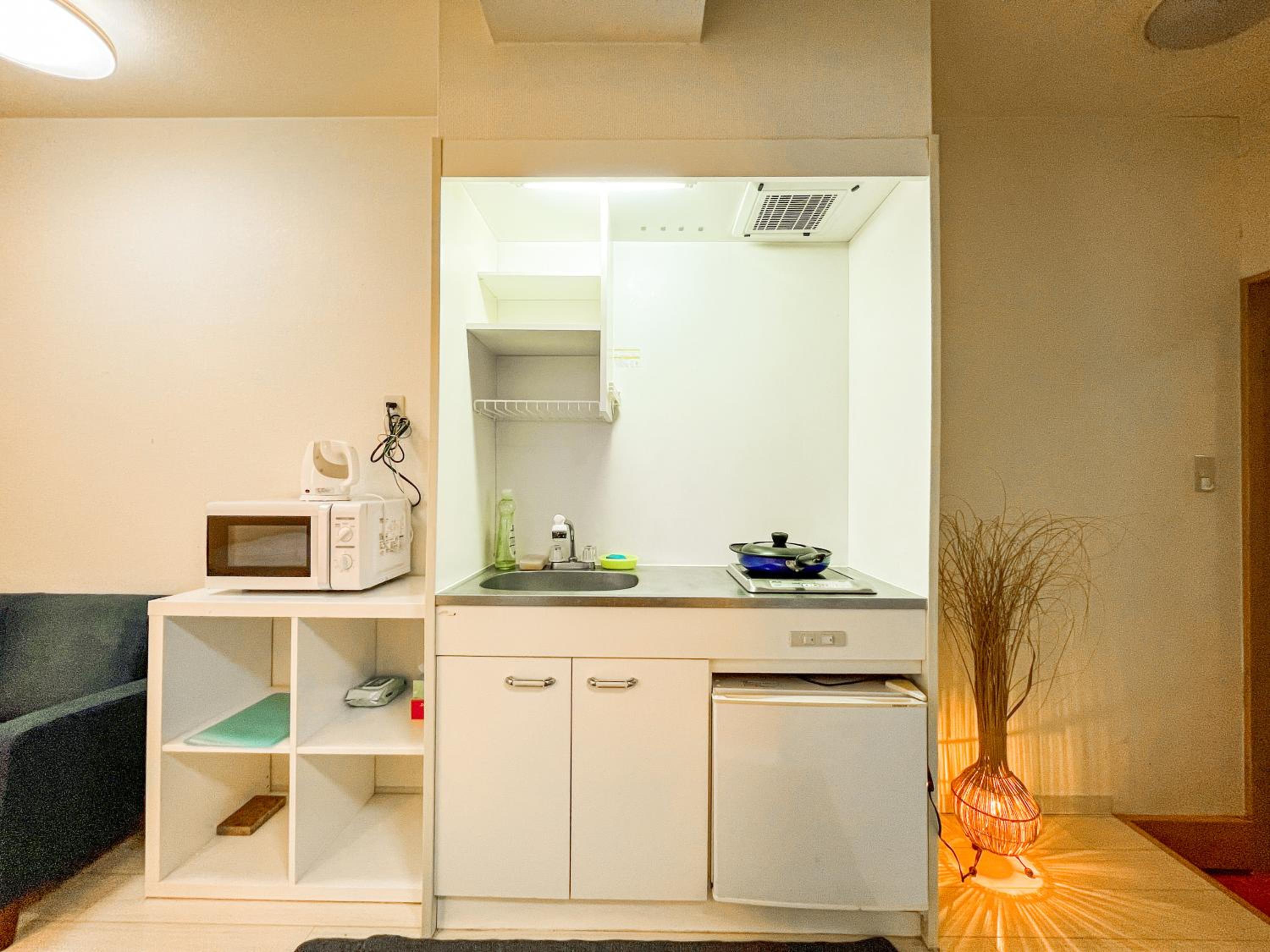 REIWA HOUSE