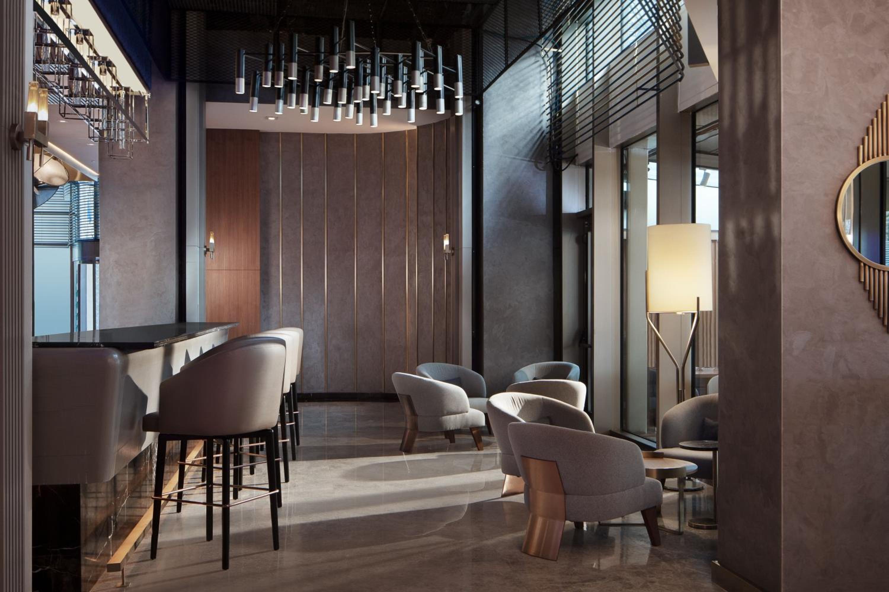 Delta Hotels by Marriott İstanbul Levent - Image 36