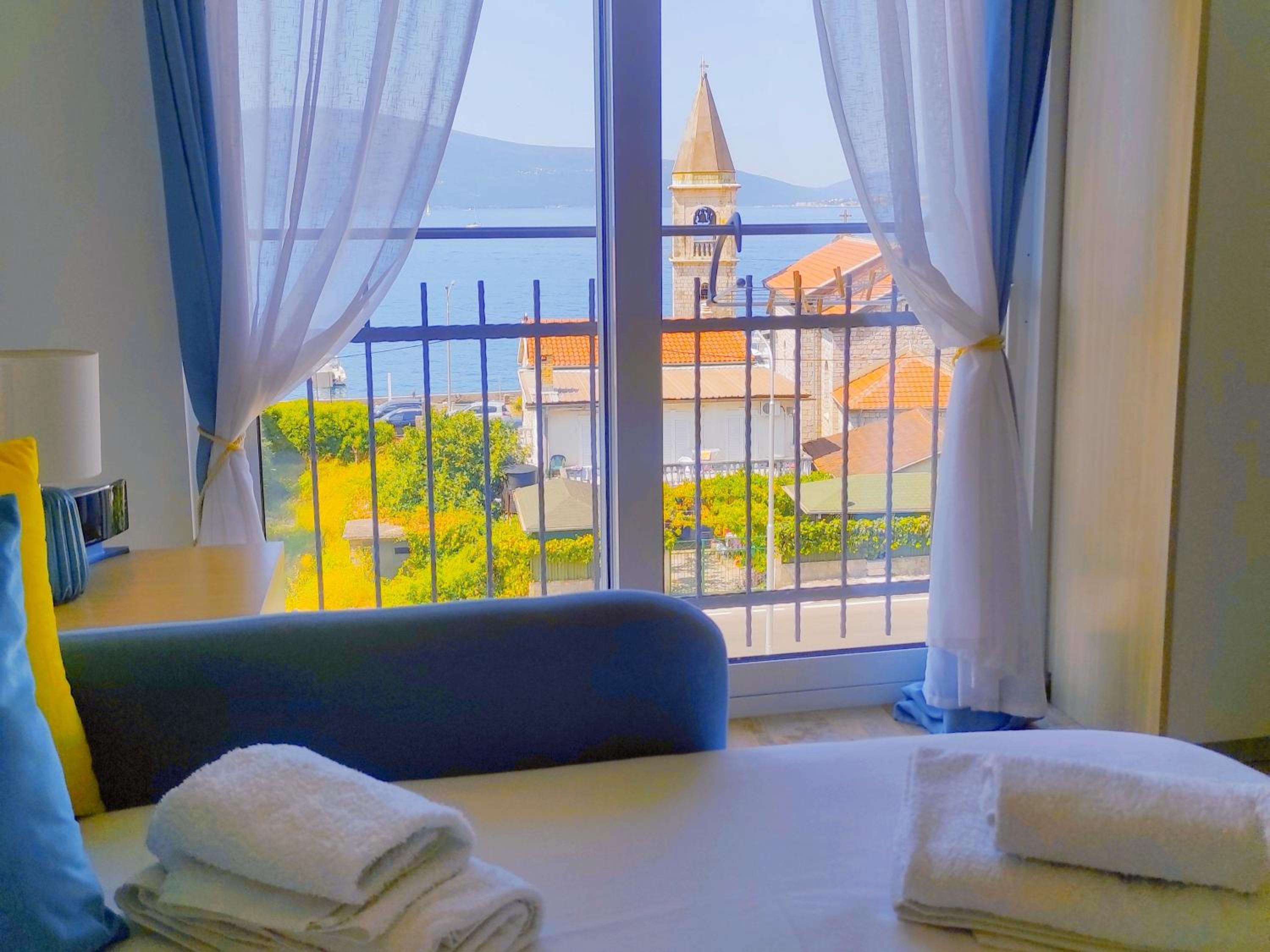 Bayview Apartments Tivat Montenegro