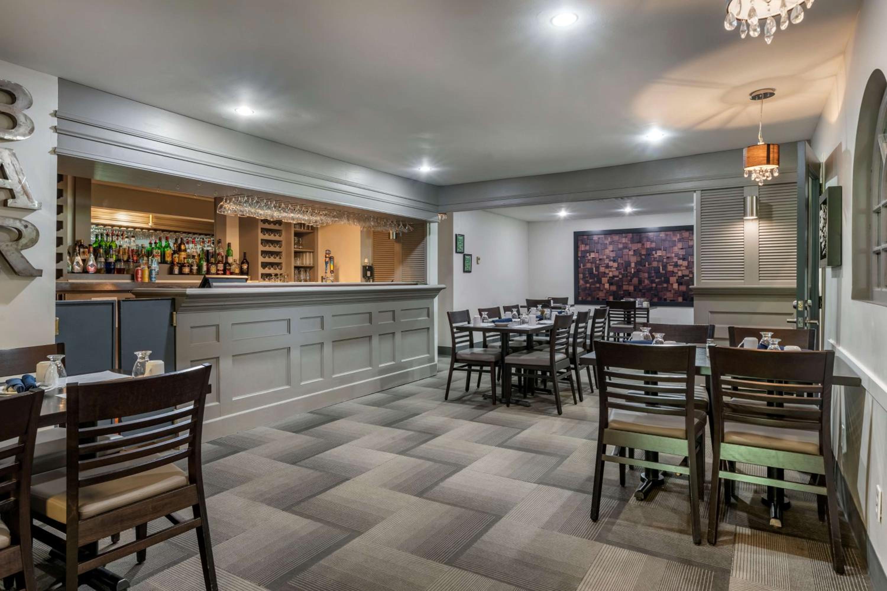 Dannys Suites, SureStay Collection by Best Western