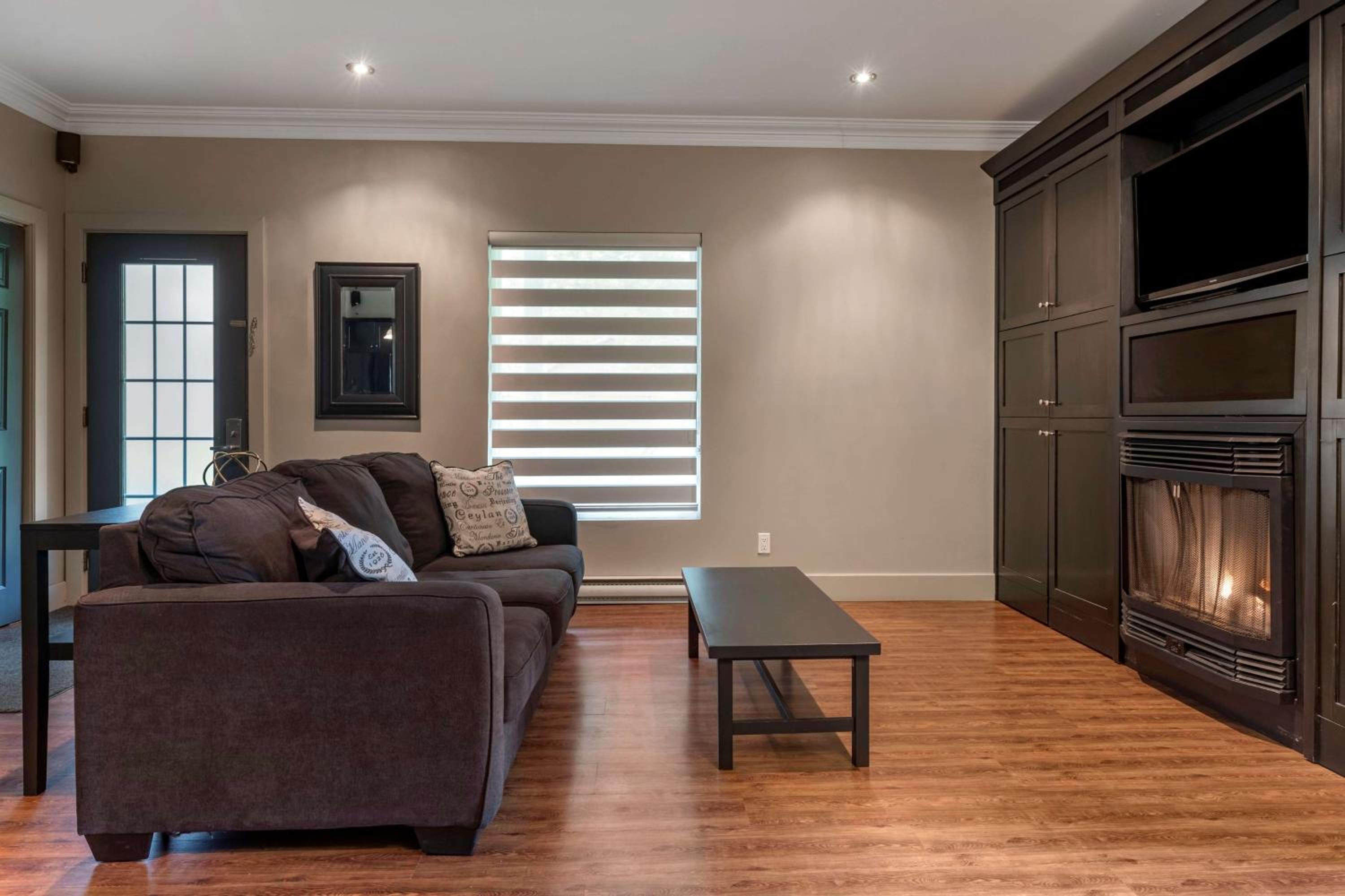 Dannys Suites, SureStay Collection by Best Western