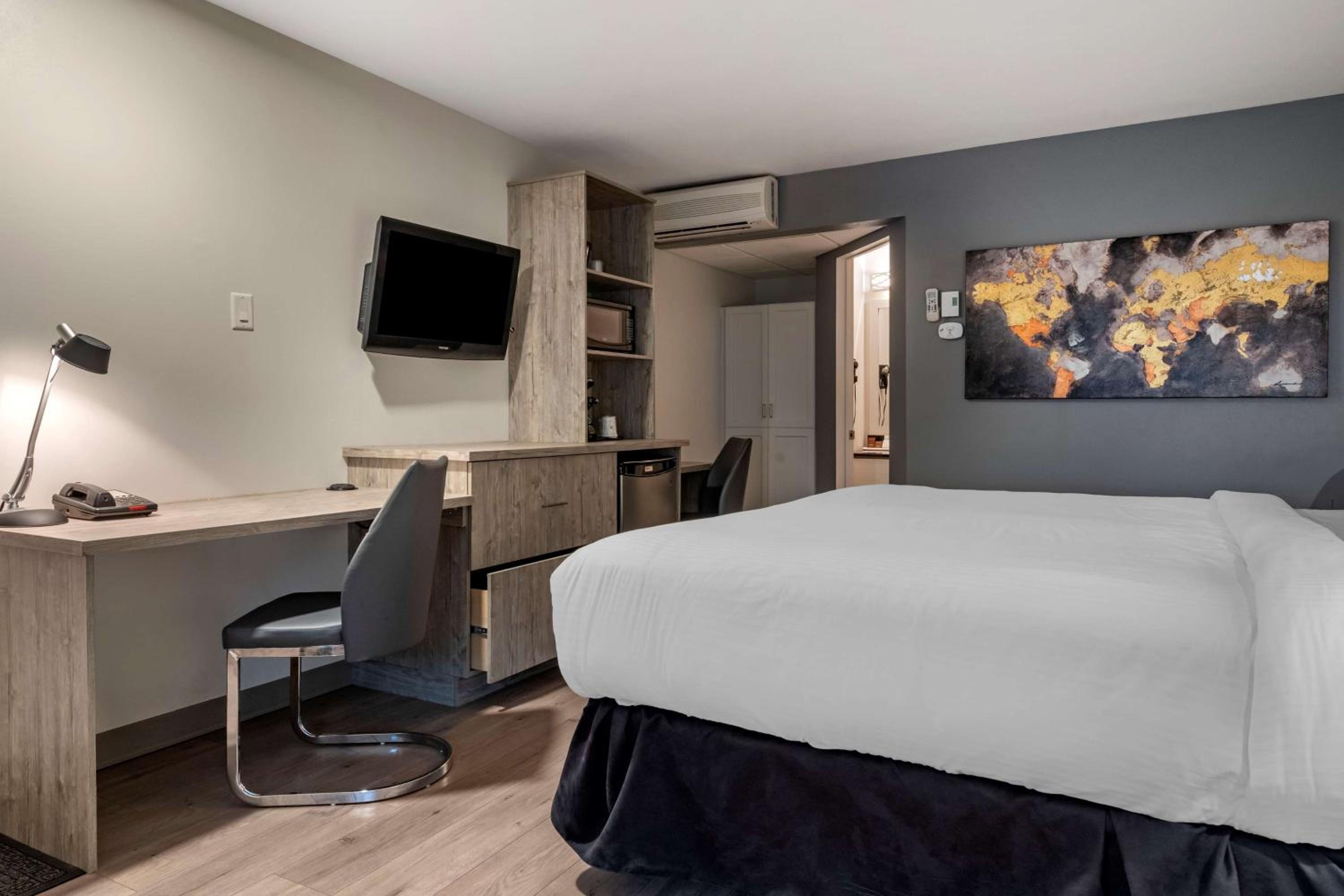 Dannys Suites, SureStay Collection by Best Western