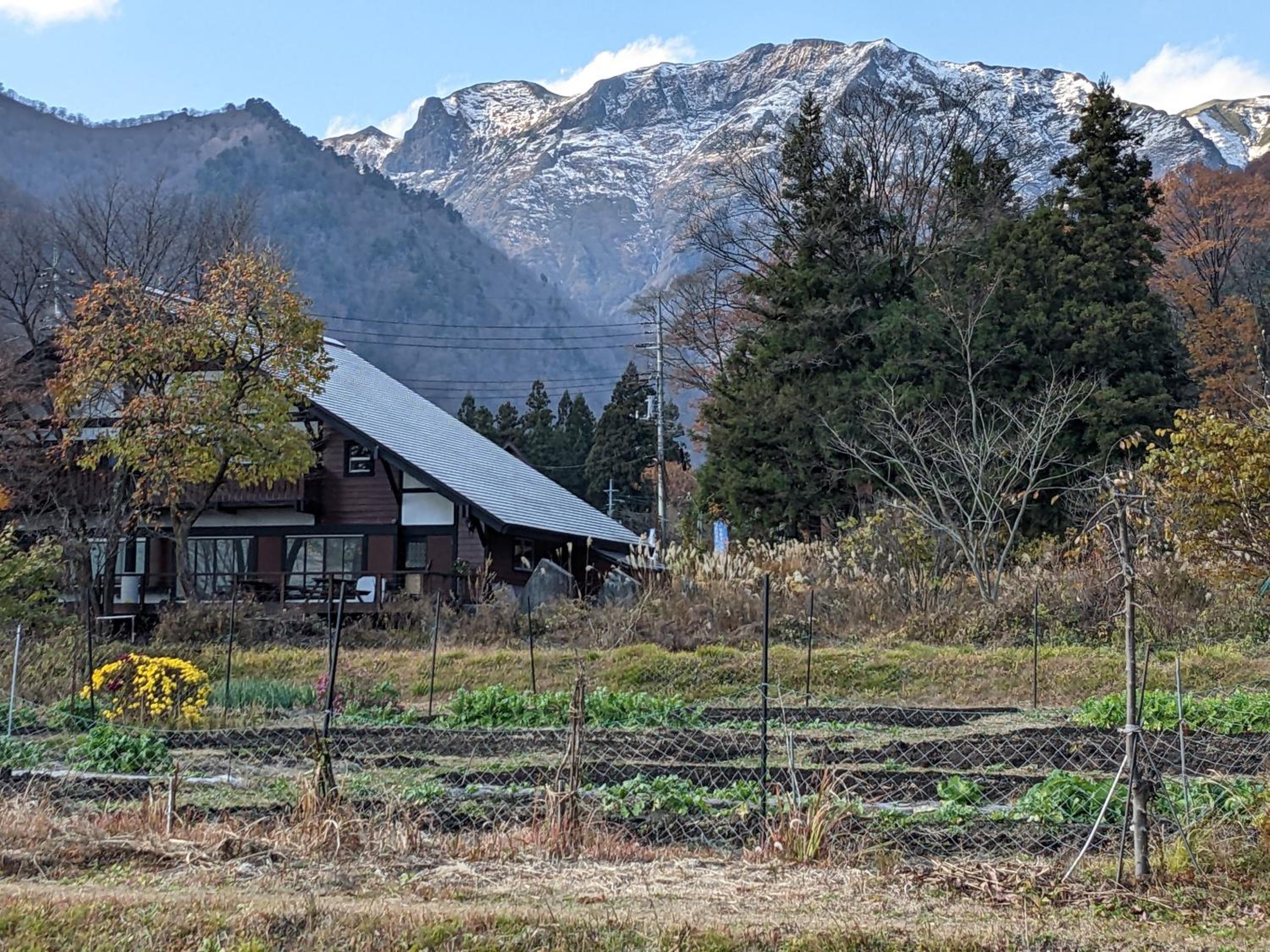 Tanigawa Valley Lodge & Coffee Roastery
