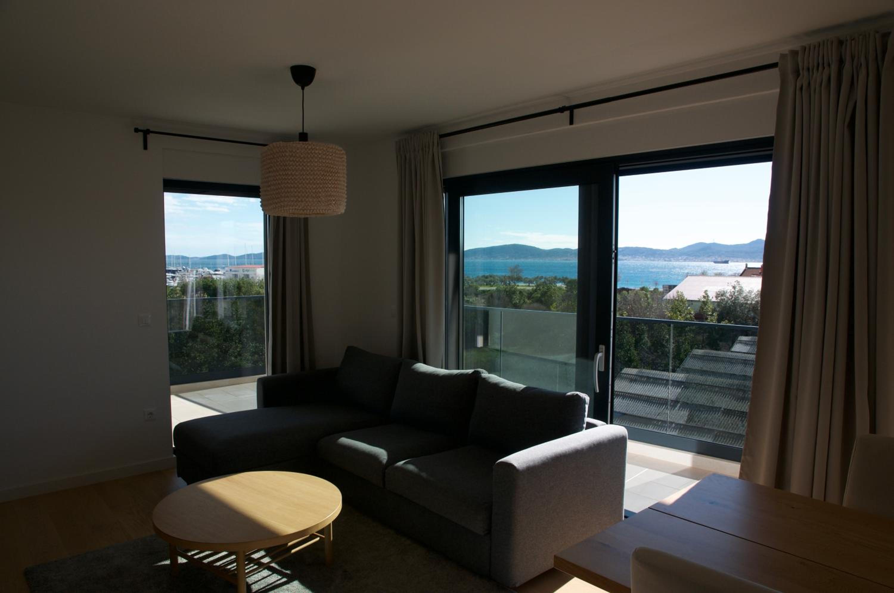Nikola Luxury Apartments Borik view 3