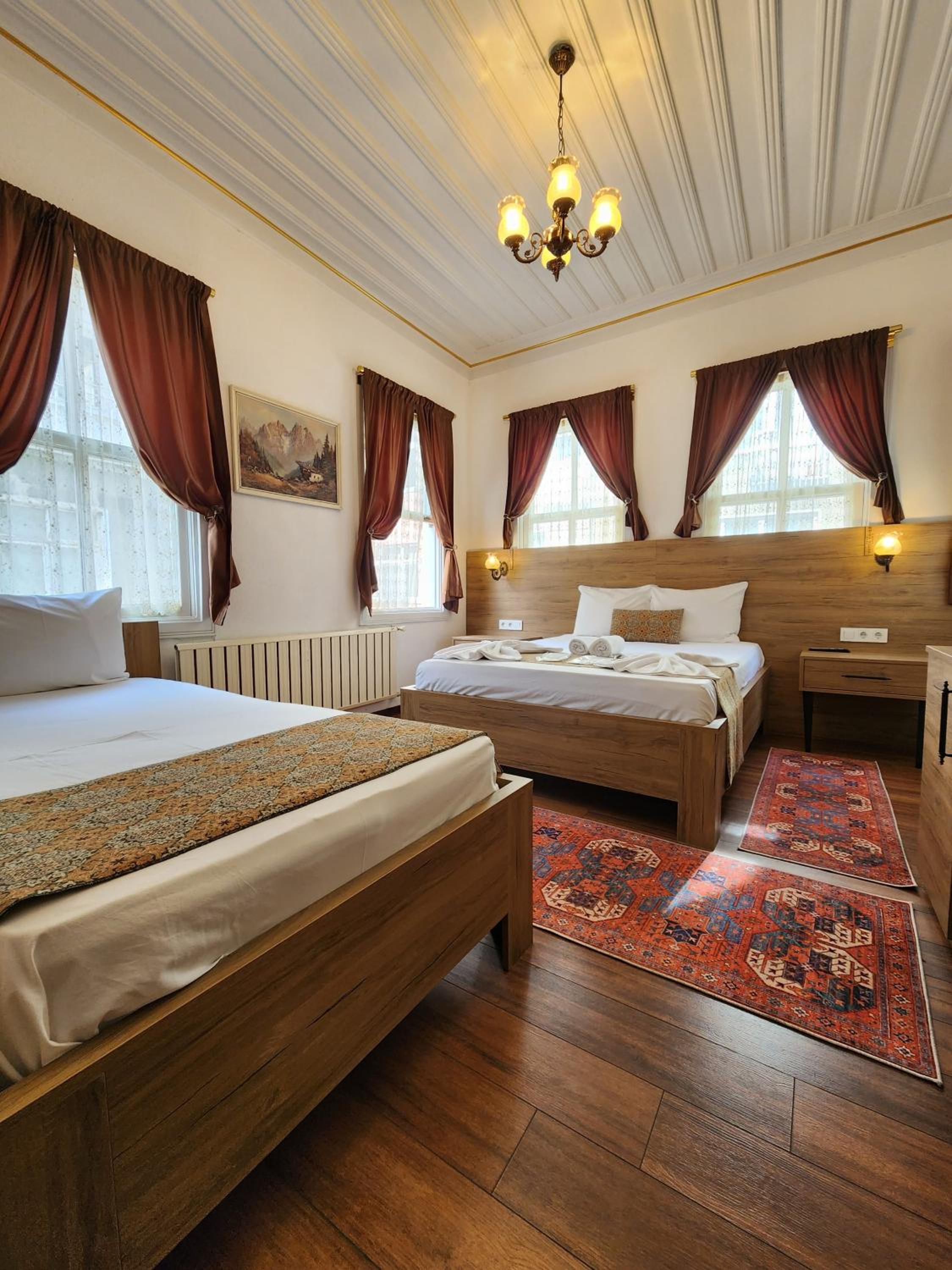 Kadıköy White House - Image 13