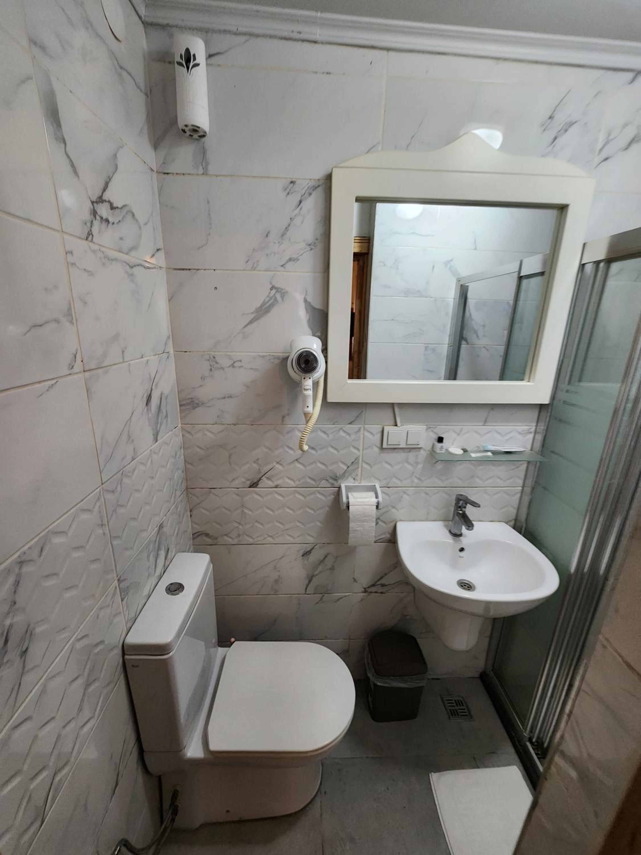 Kadıköy White House - Image 20