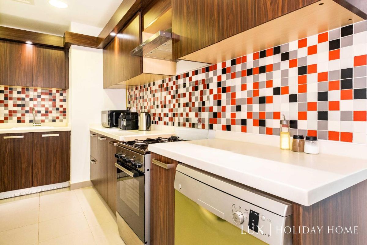 LUX - Opulent Island Suite 4