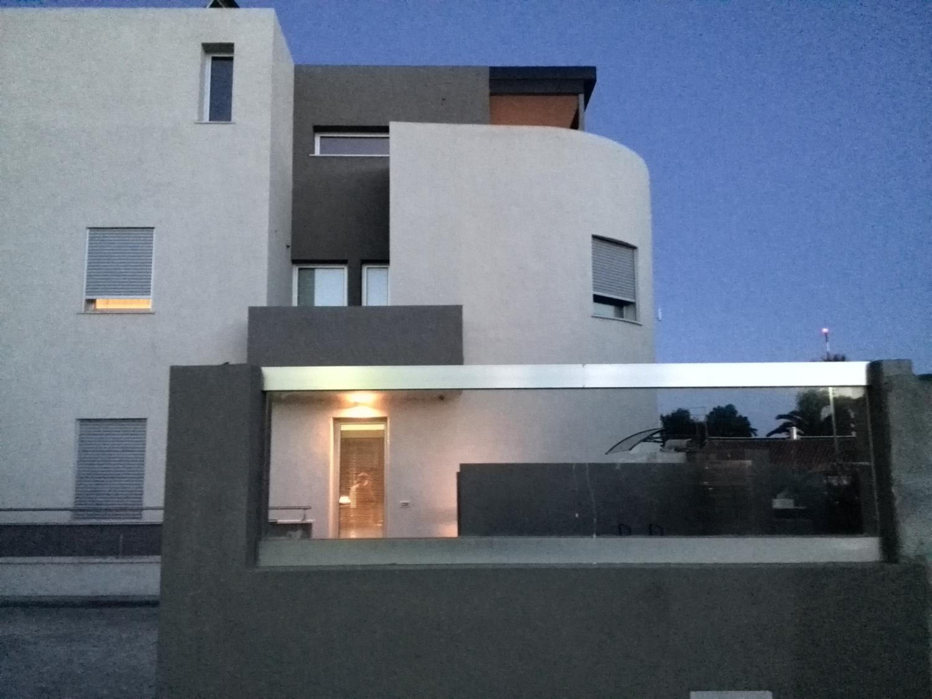 Art House Quartu - Margine Rosso