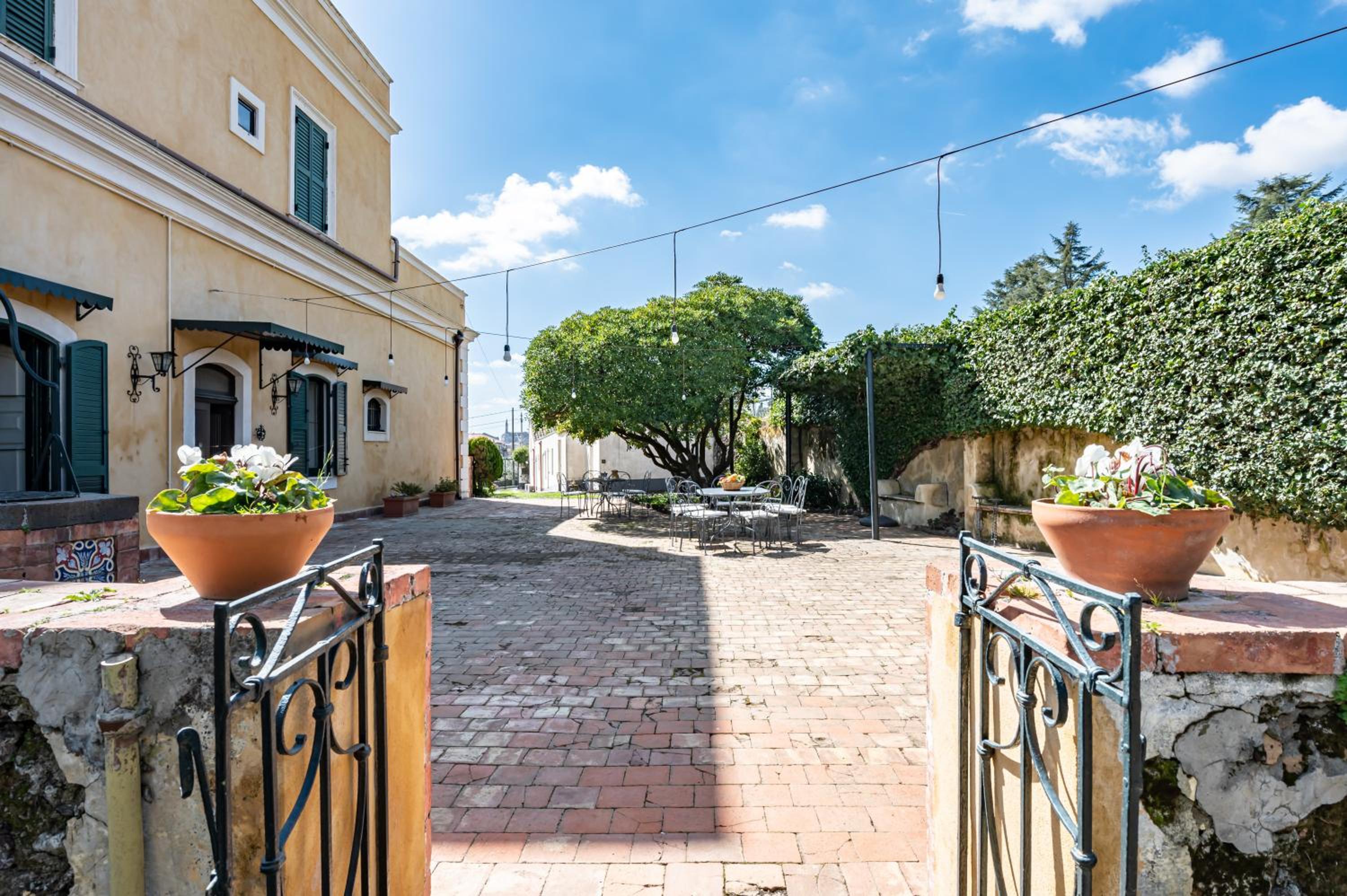 GuestHost - Villa Ninina in the Heart of Etna Park view 5