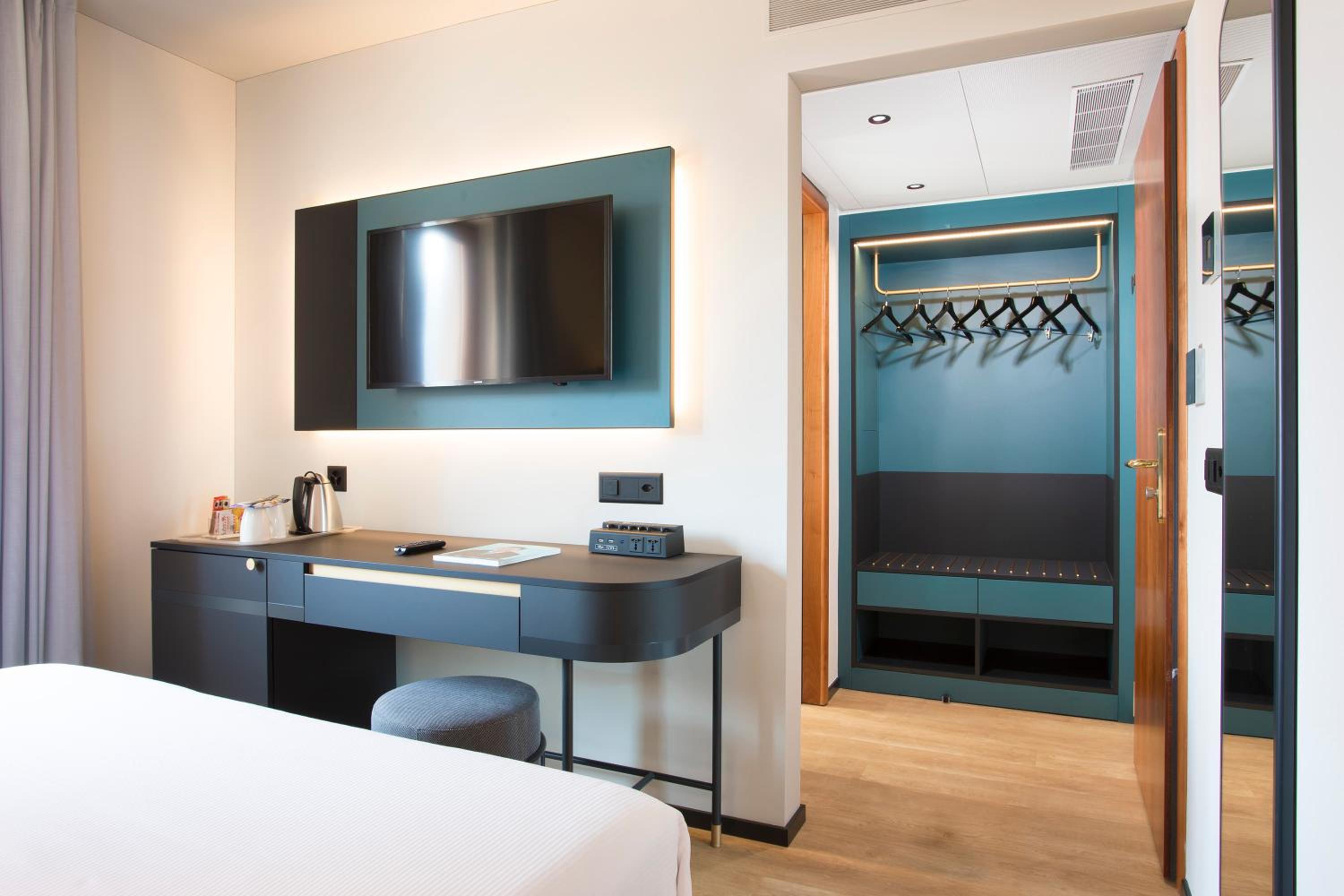 Lugano Vacations - LUGANODANTE Boutique  Lifestyle Hotel - Property Image 2