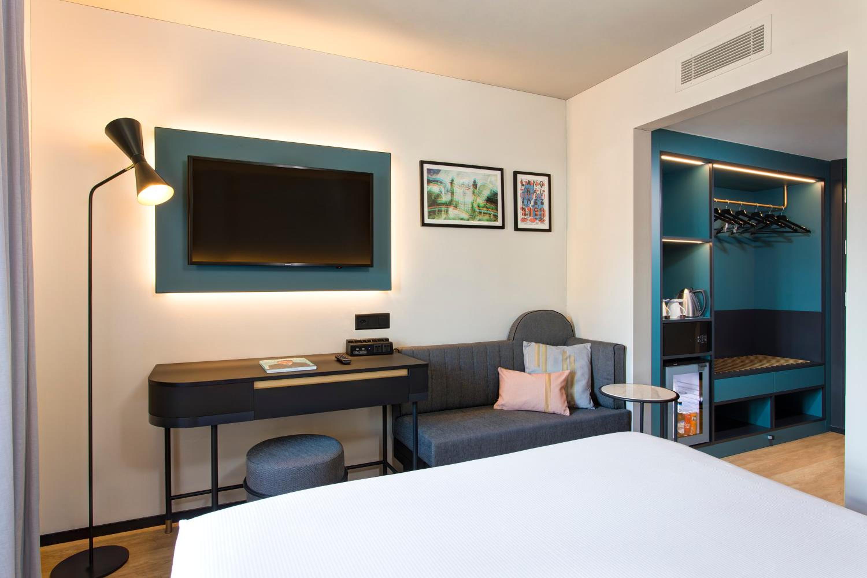Lugano Vacations - LUGANODANTE Boutique  Lifestyle Hotel - Property Image 3