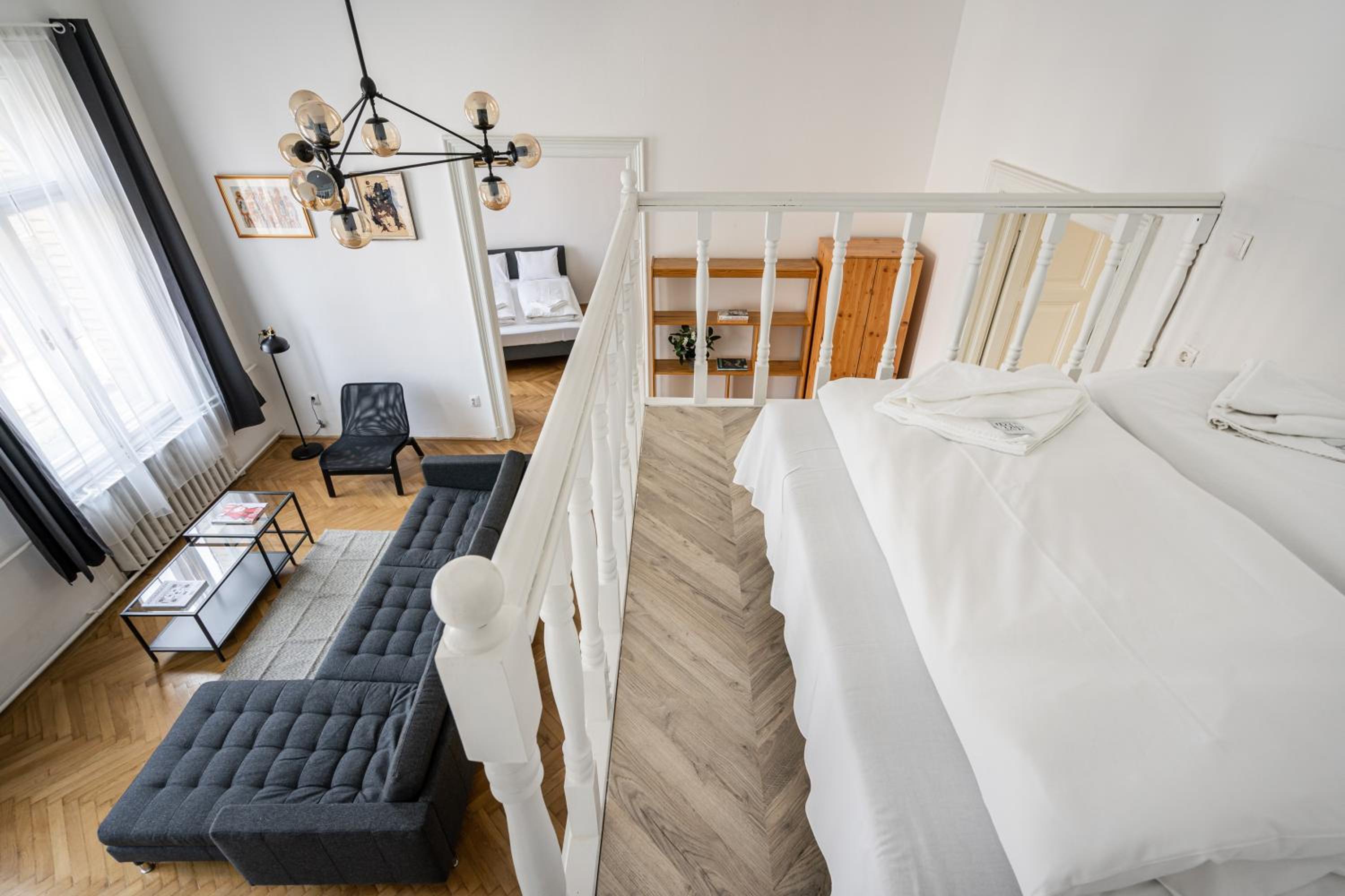 Setting Sun Apartment