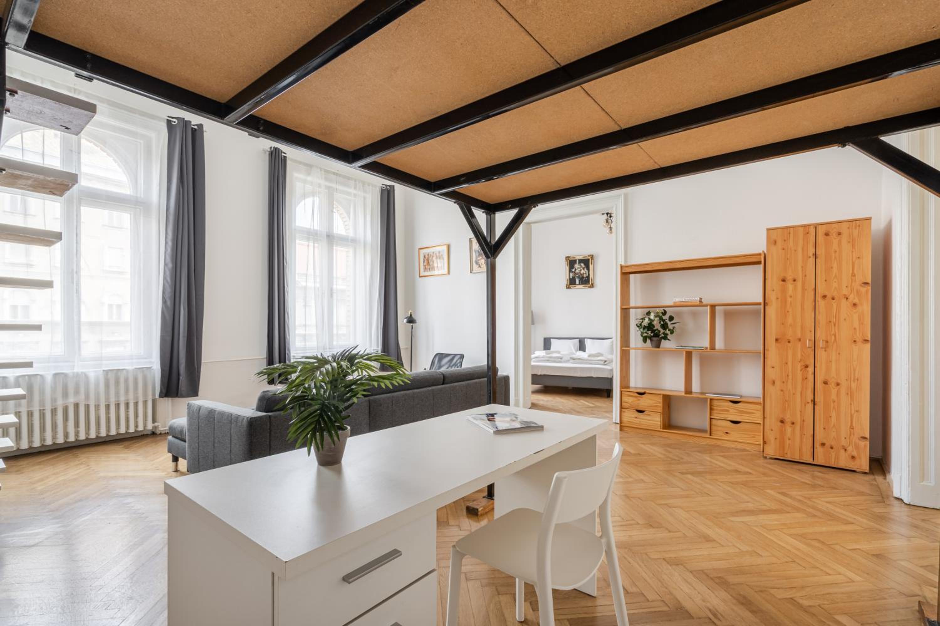 Setting Sun Apartment