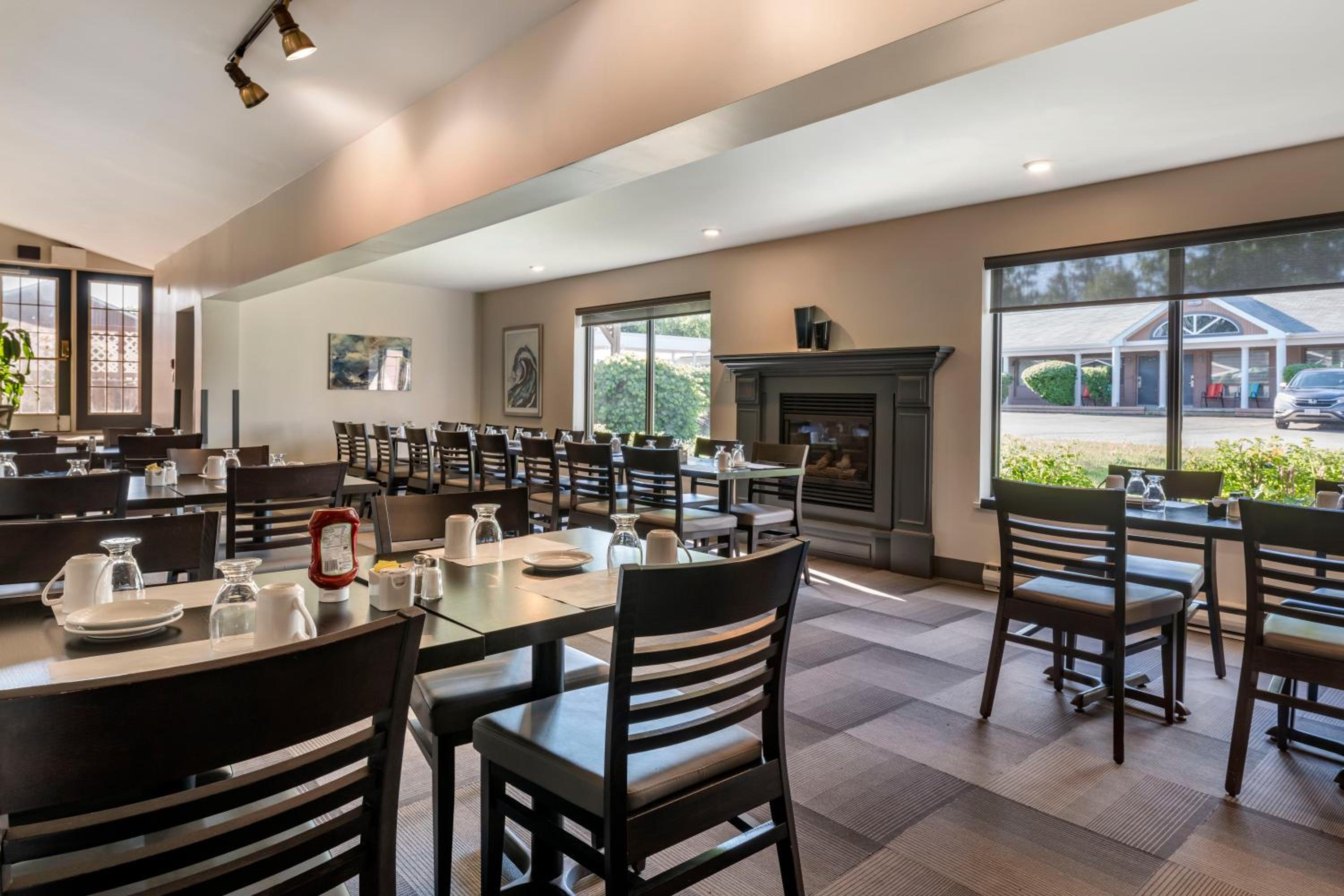 Dannys Suites, SureStay Collection by Best Western