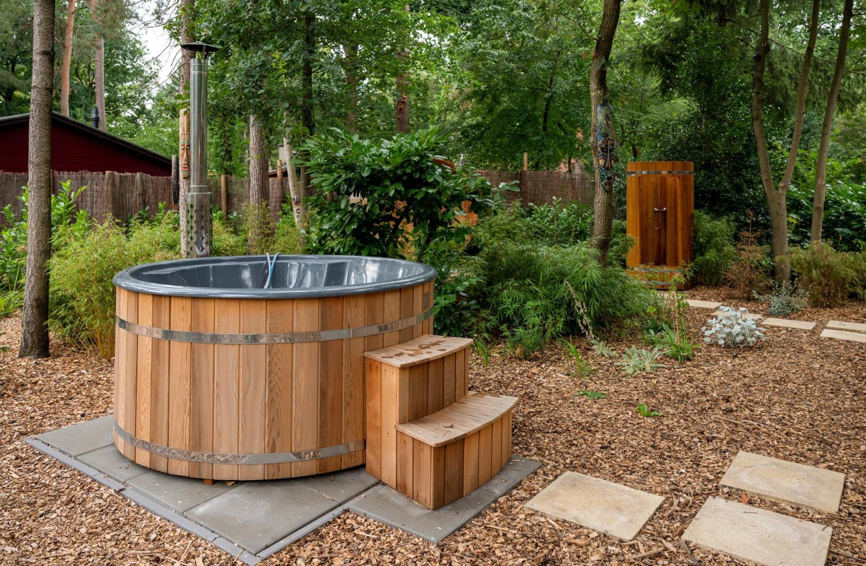 zen-Bungalow NO 4 met sauna en hottub view 3