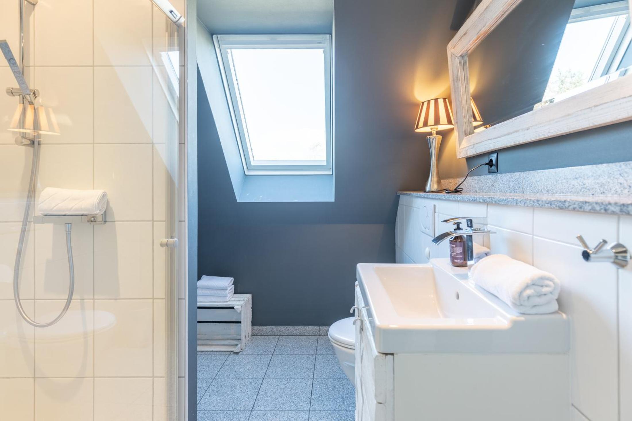 Seequartier en Tating — bathroom