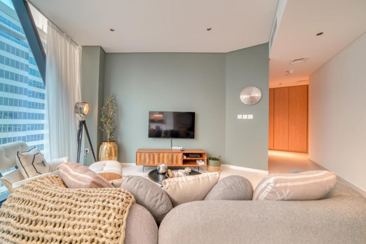 Marquise Square, Business Bay Dubai - Mint Stay