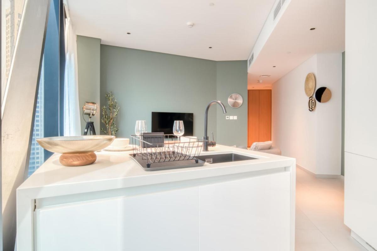 Marquise Square, Business Bay Dubai - Mint Stay