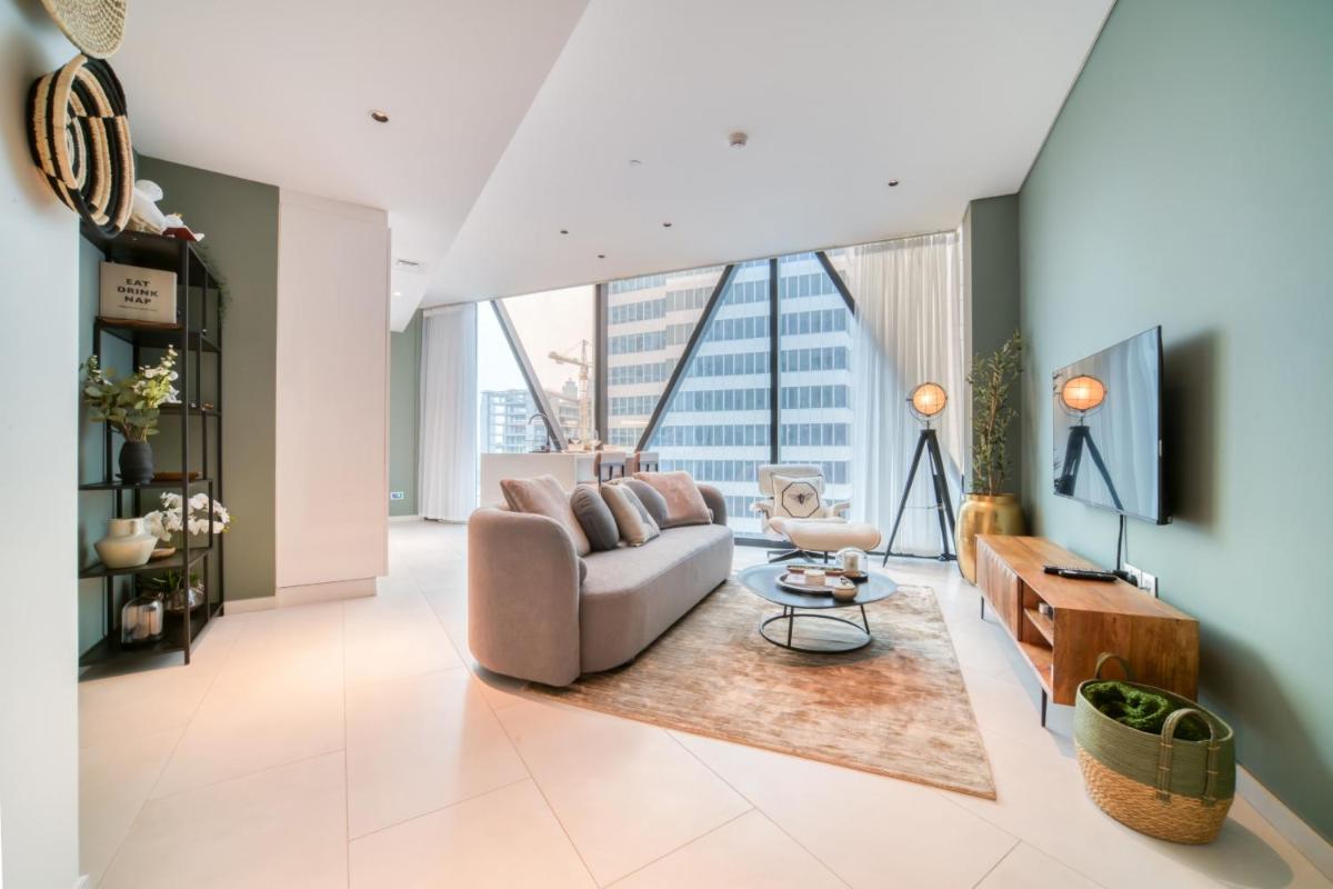 Marquise Square, Business Bay Dubai - Mint Stay