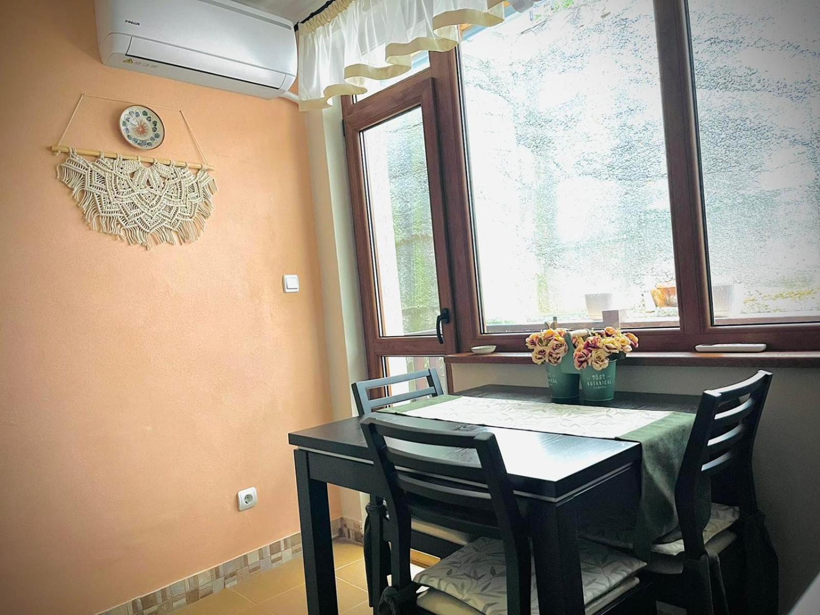 The Green Guest House-Amazing View, Top Location, Entire House
