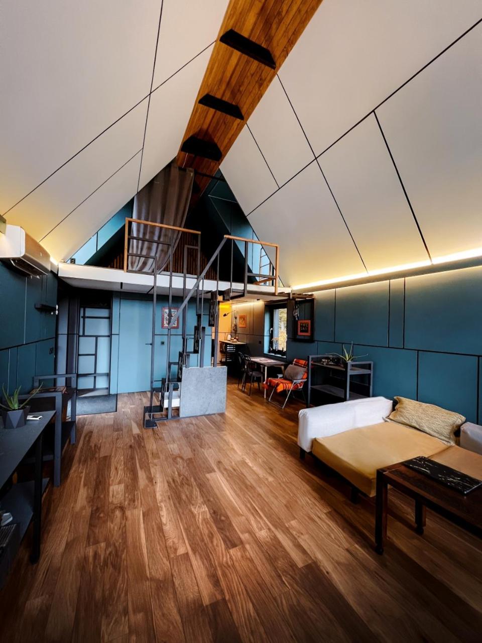 SpitzBergen house