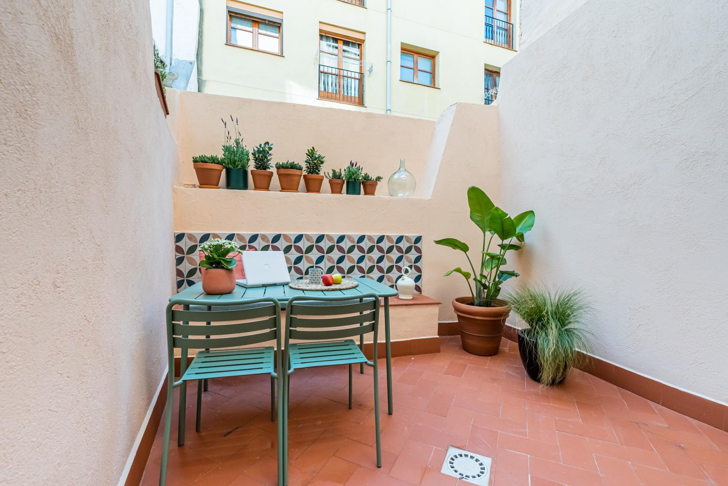 Vestal Suites Domo Adults Only