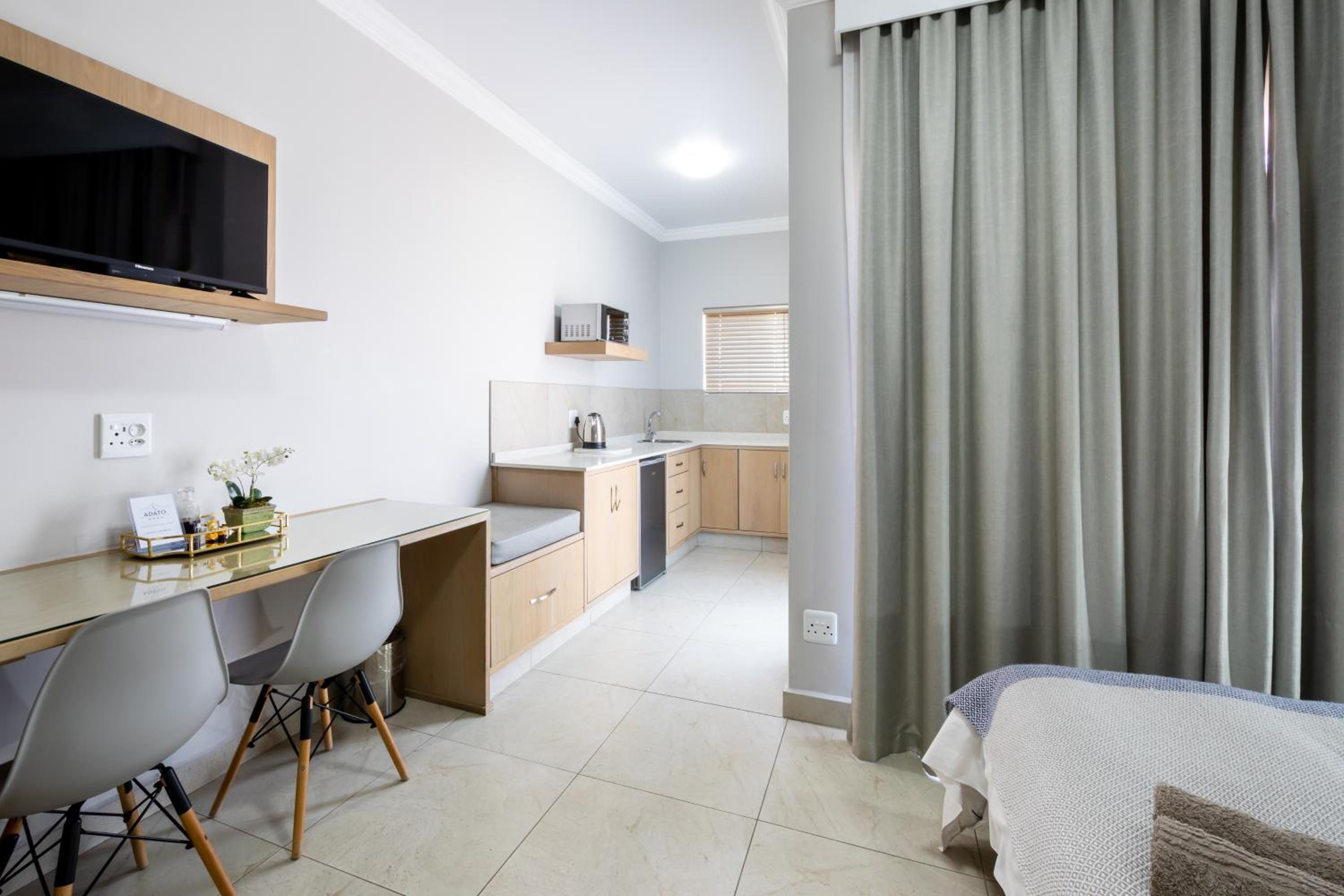 Adato Guesthouse