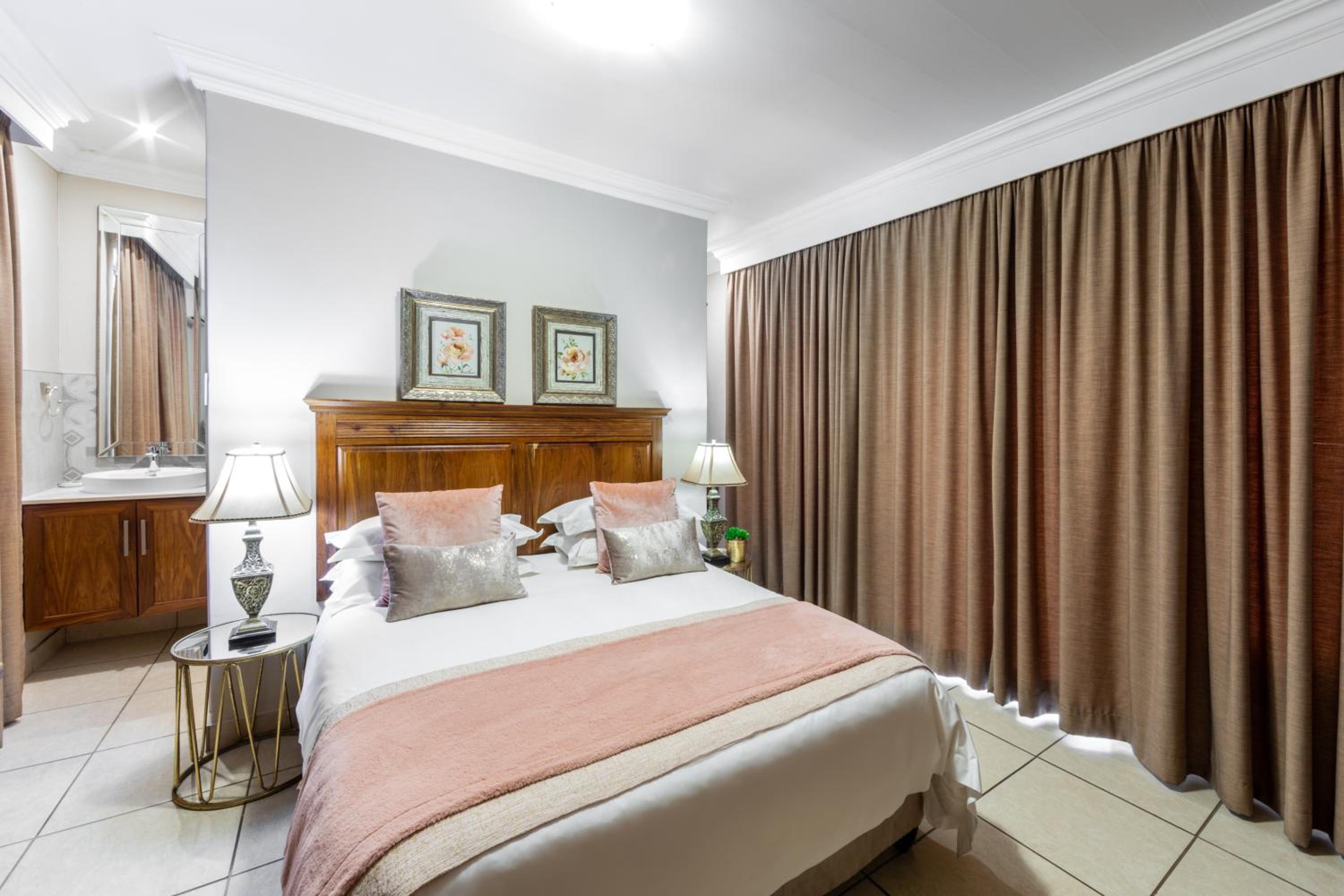 Adato Guesthouse