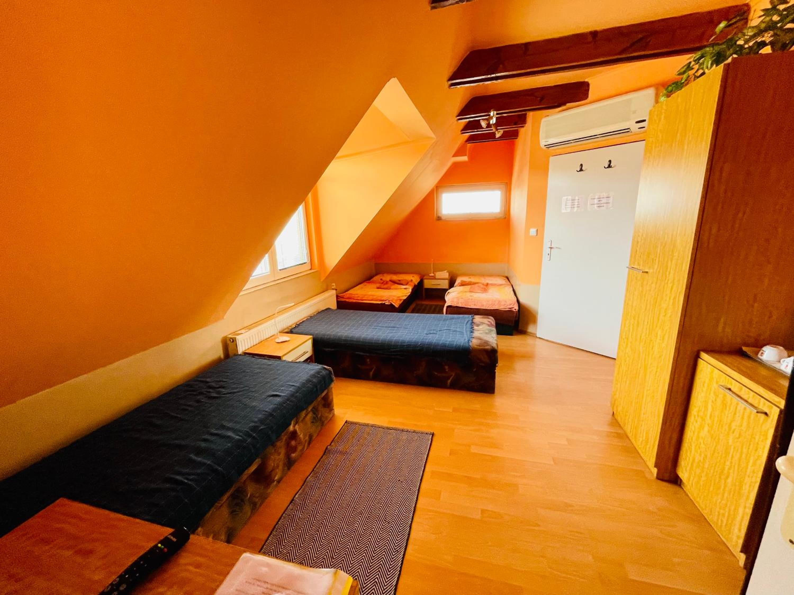 Photo 84