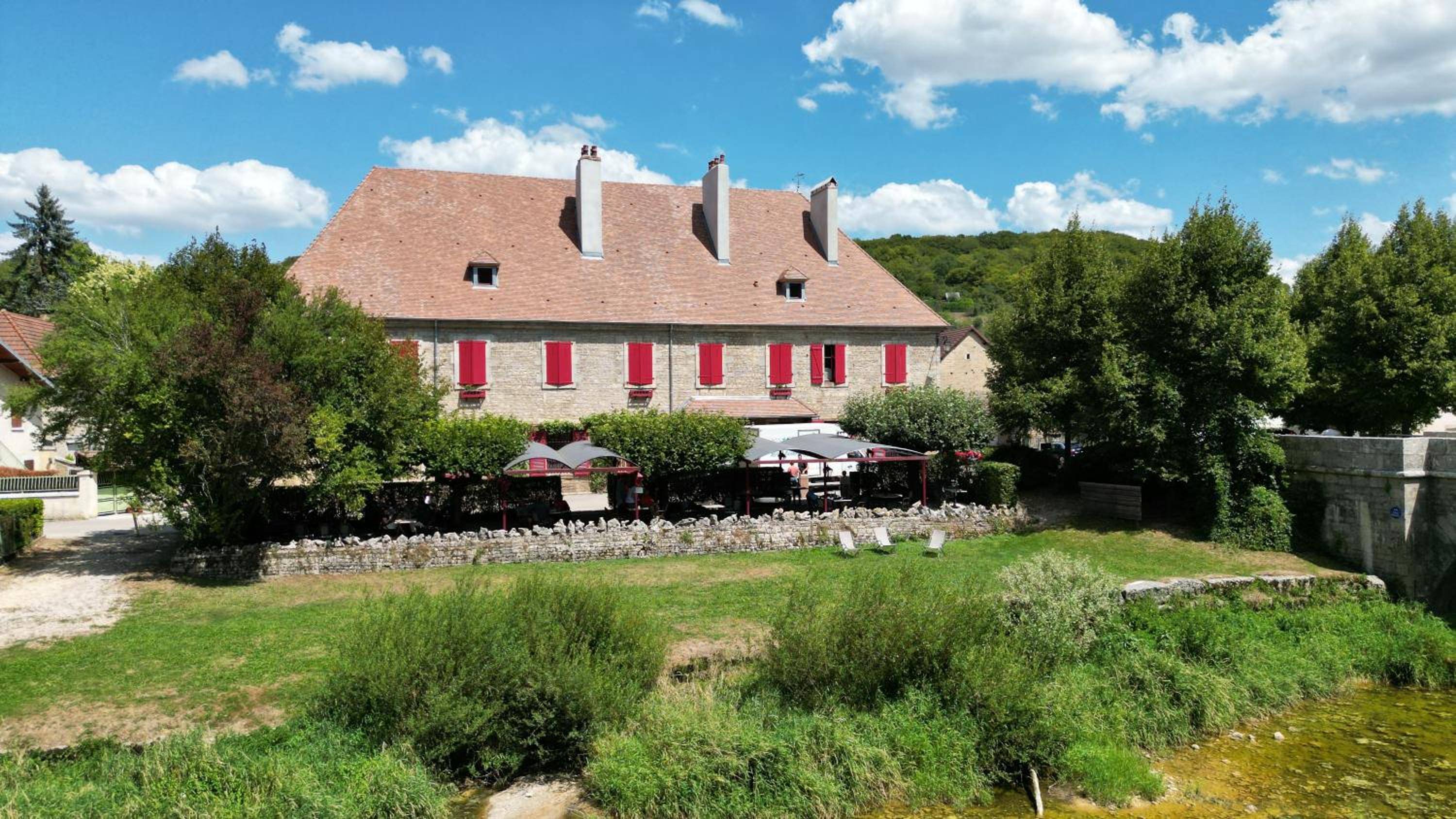 restaurant