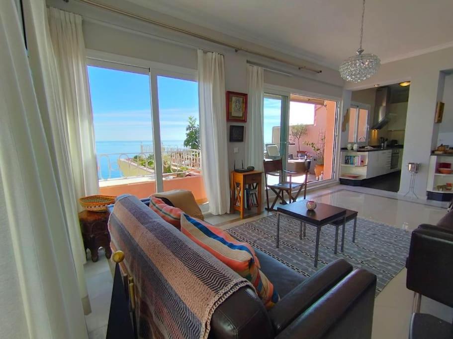 Amazing 3 bedroom townhouse close to Burriana, Nerja view 5
