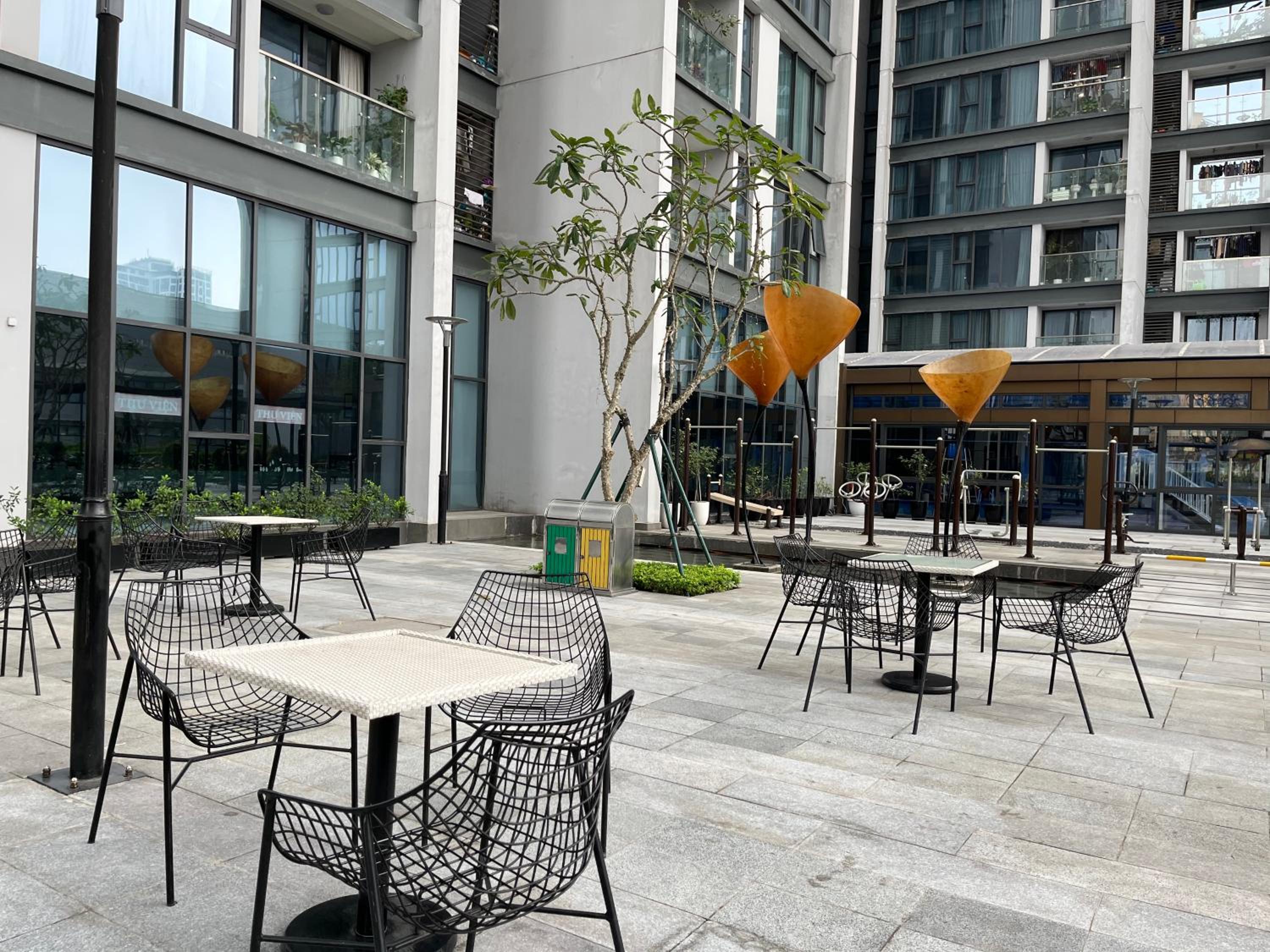 Vinhomes Metropolis Luxury Apt 3Br near Lotte