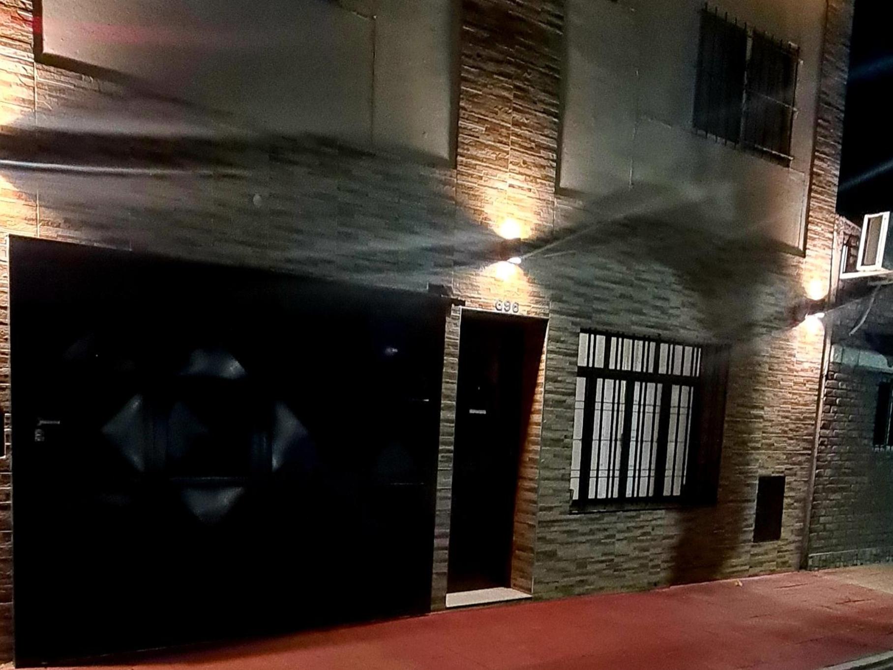 Hotel Departamento Planta Alta Ciudad Mendoza - Image 1