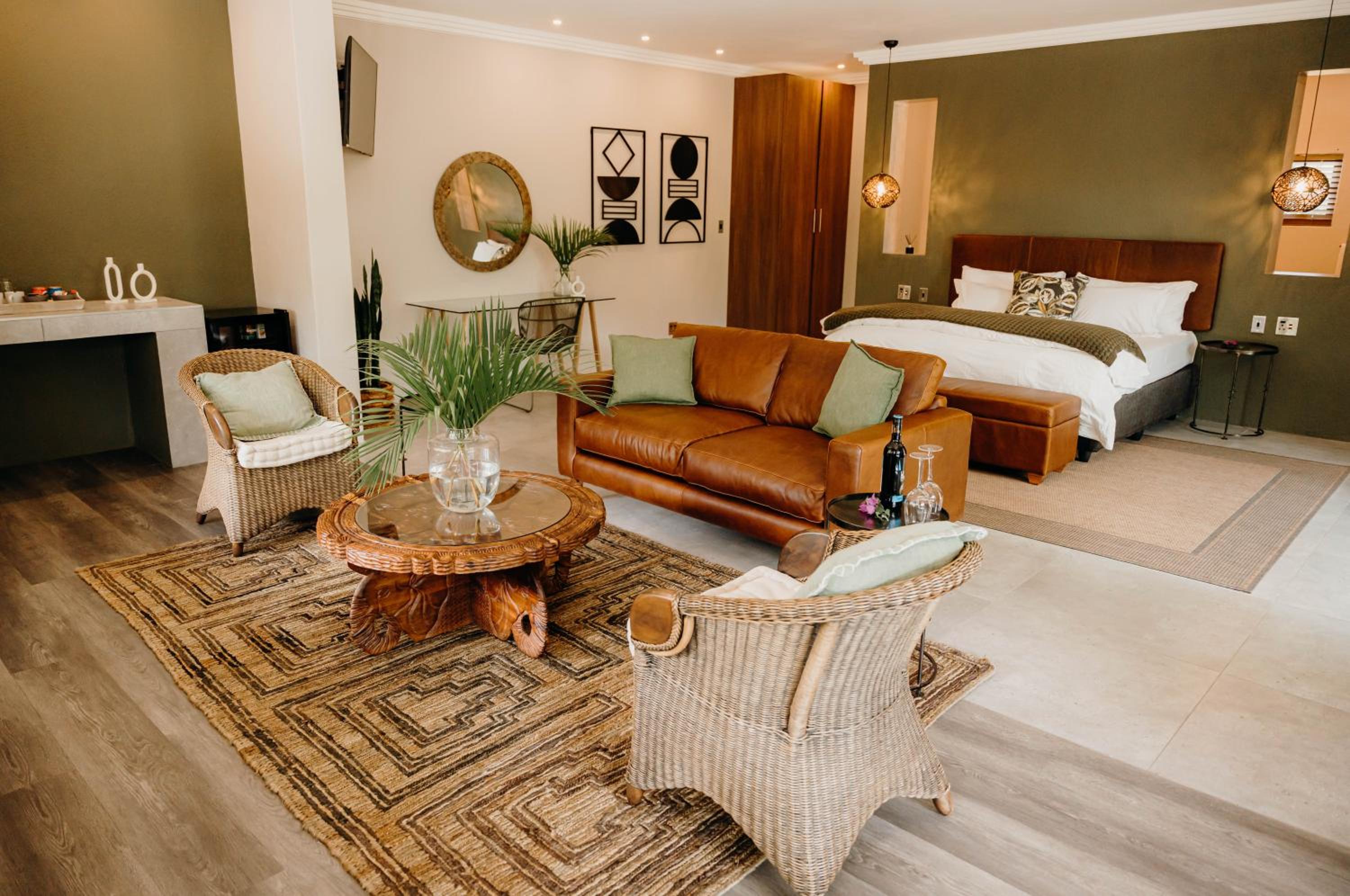 Bambuu Lakeside Lodge